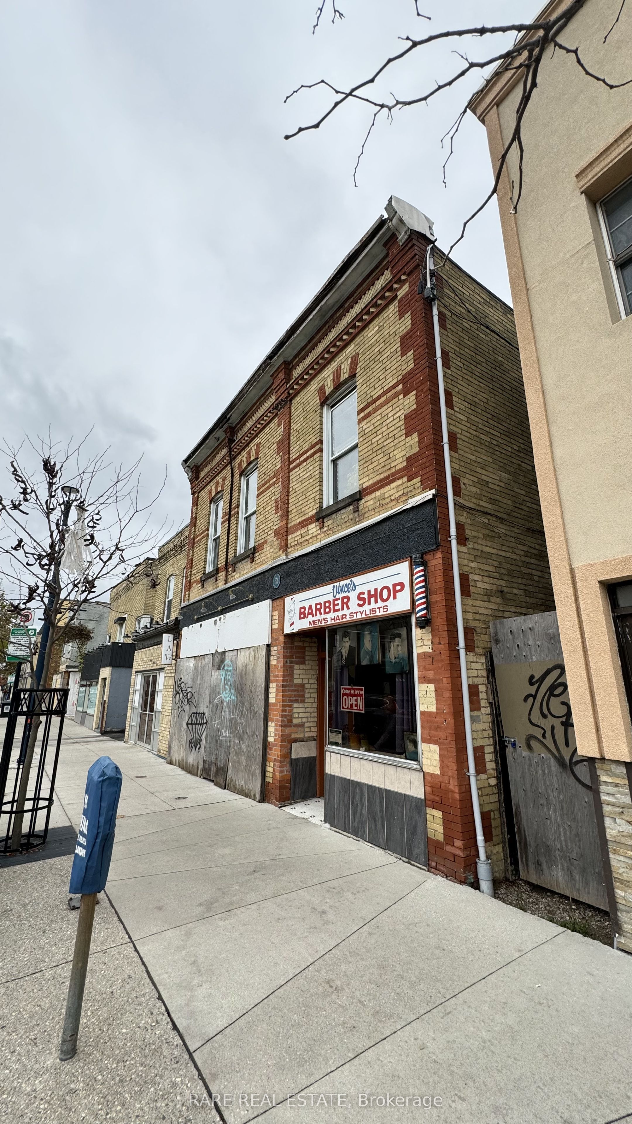 778-780 Dundas Street Property Photo 3