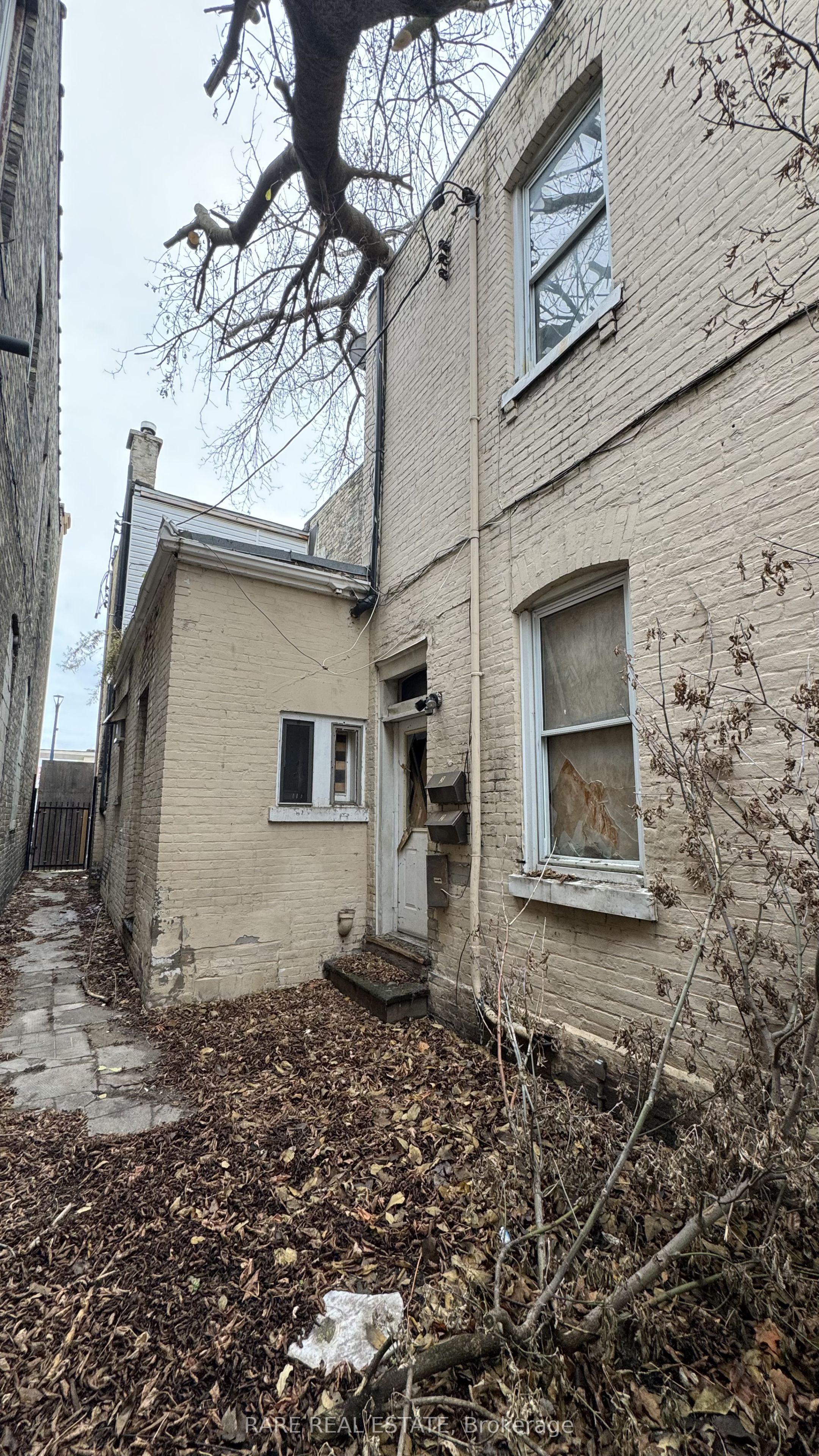 778-780 Dundas Street Property Photo 4