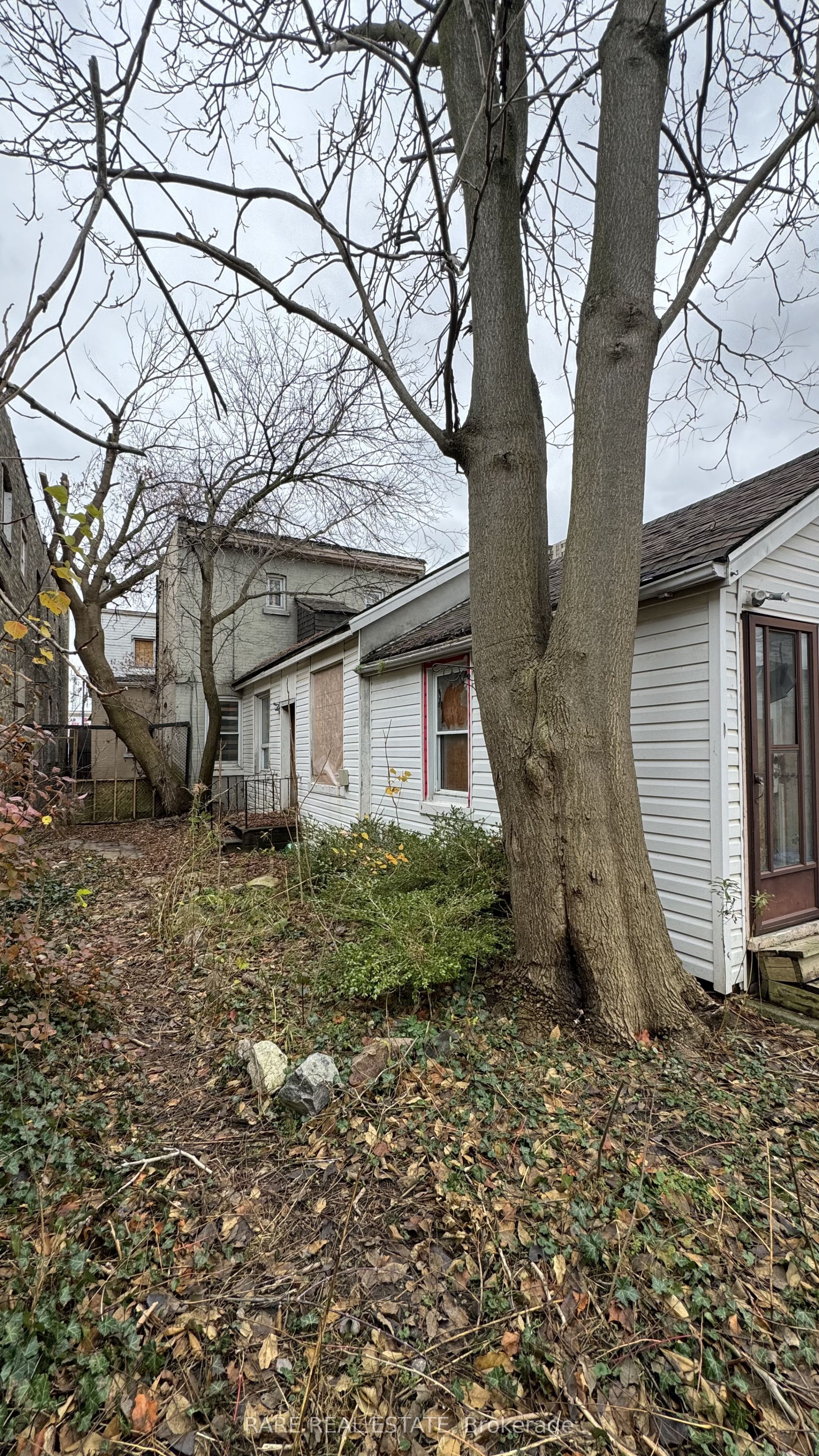778-780 Dundas Street Property Photo 10