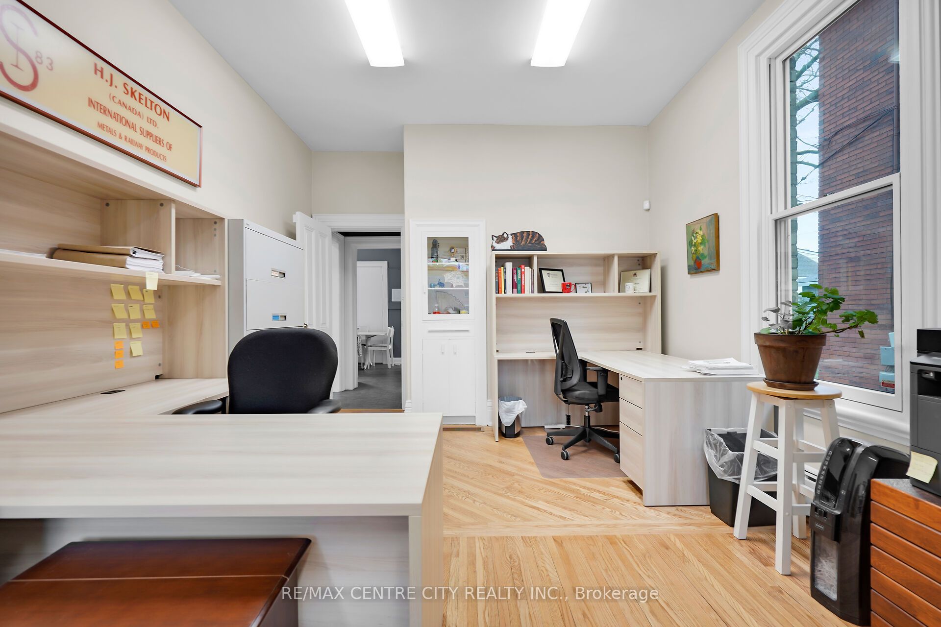 165 Oxford Street Property Photo 14