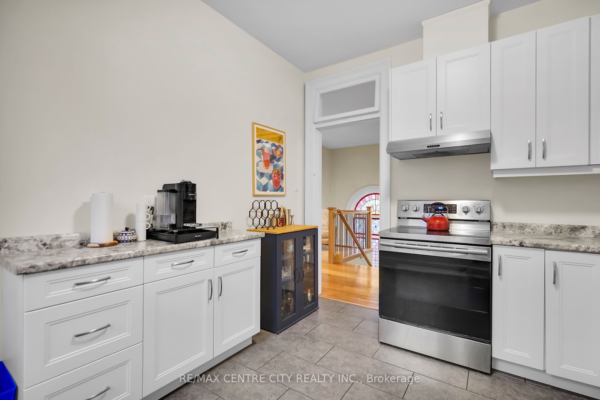 165 Oxford Street Property Photo 33