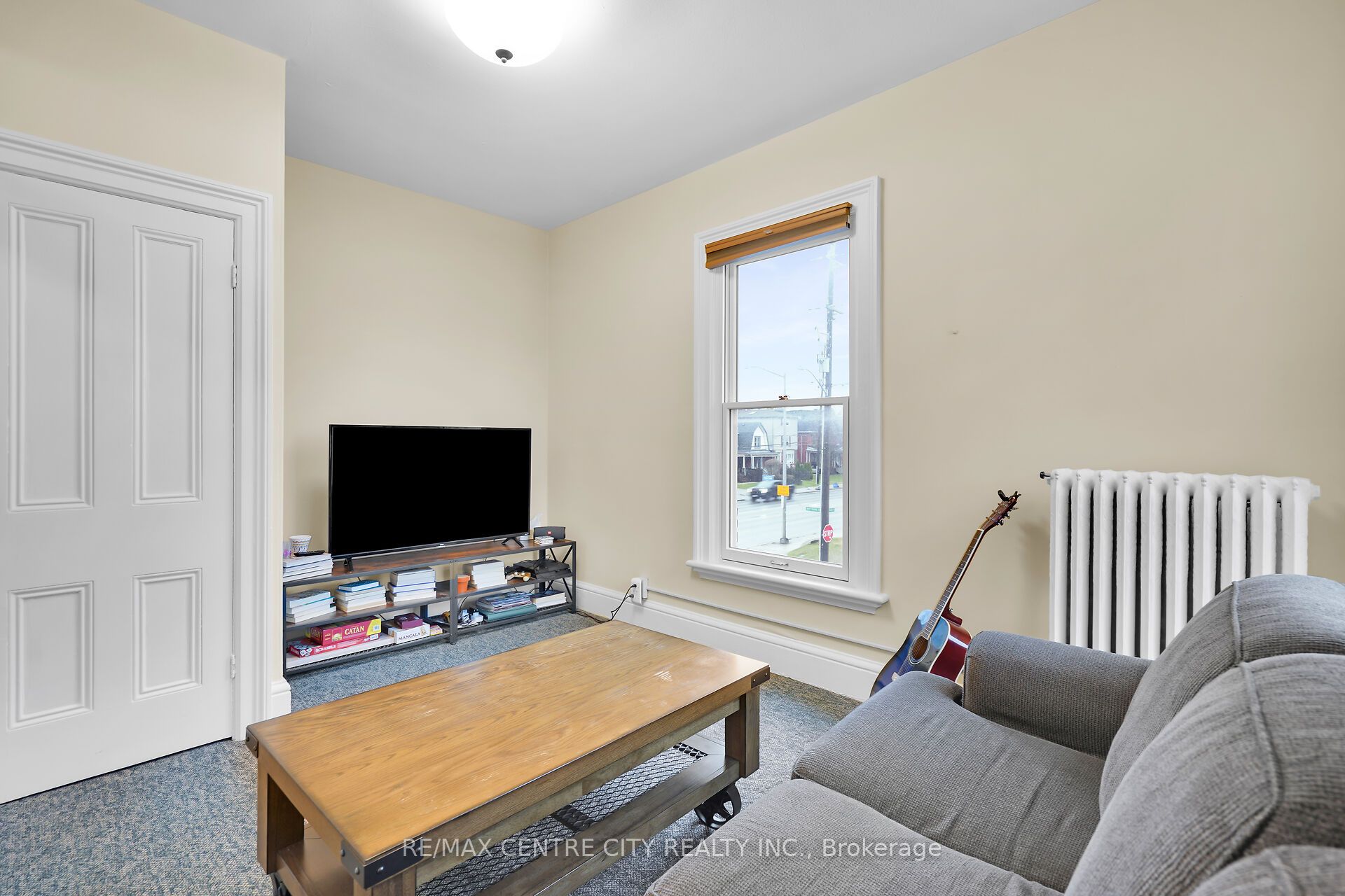 165 Oxford Street Property Photo 35