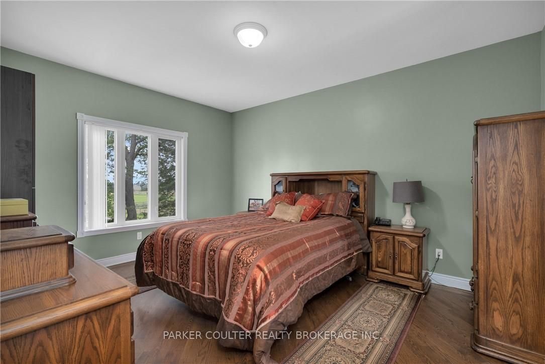 433143 4 Line Property Photo 29