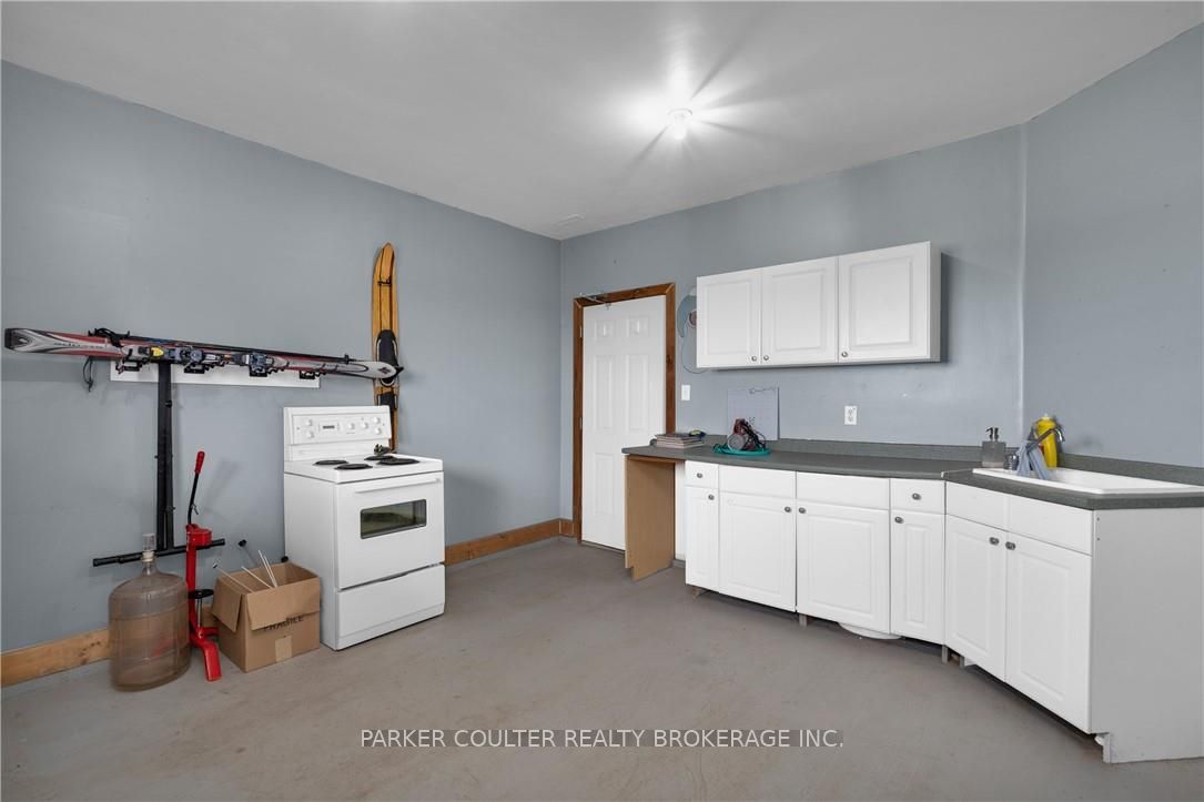 433143 4 Line Property Photo 48