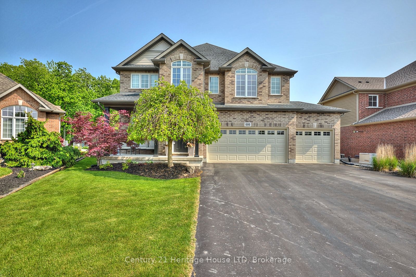 680 Brian Street Property Photo 1