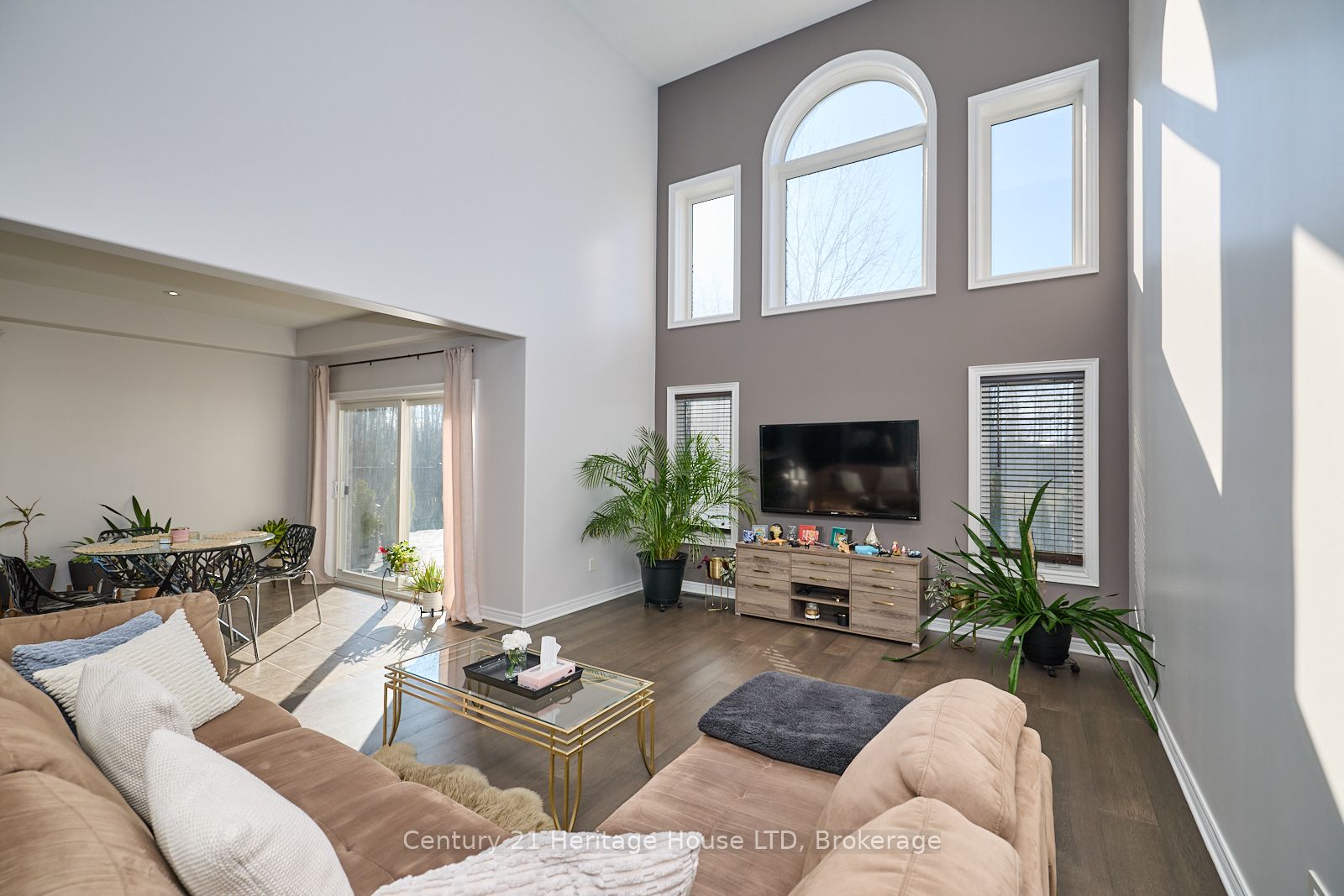 680 Brian Street Property Photo 10