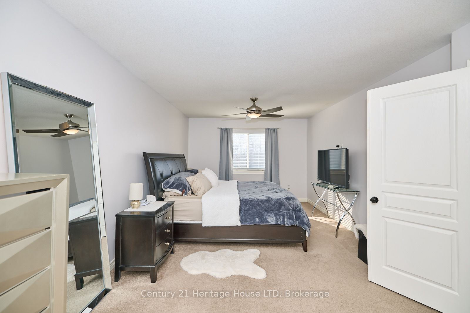 680 Brian Street Property Photo 13