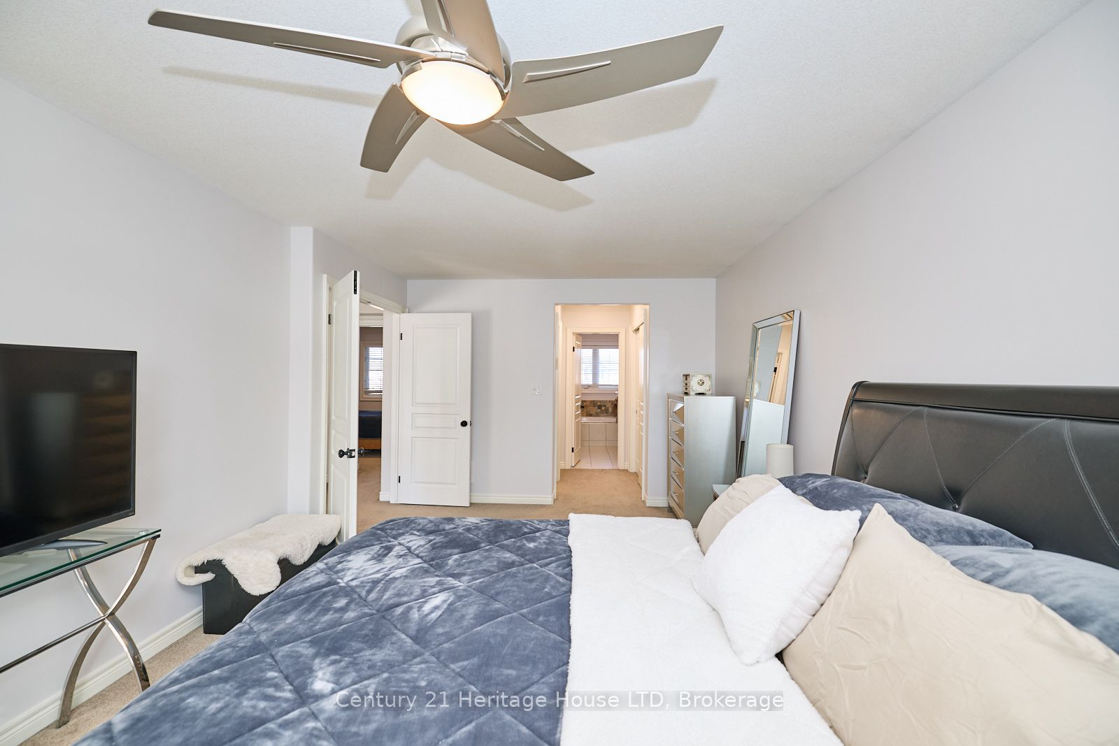 680 Brian Street Property Photo 14