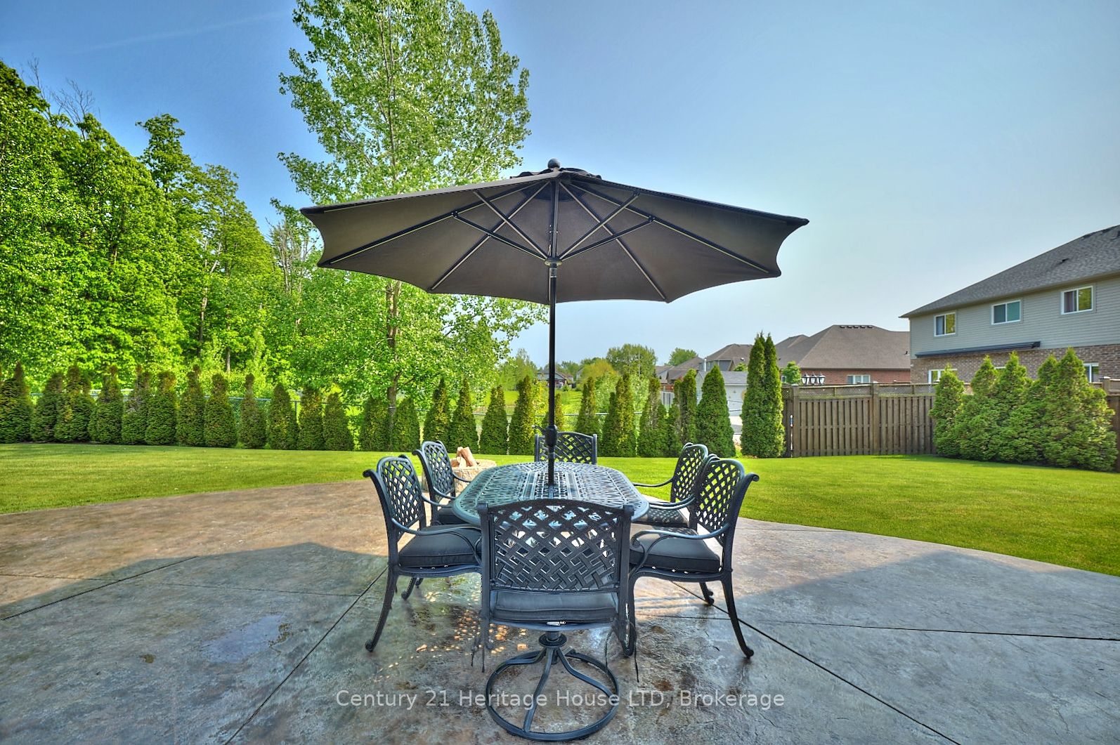 680 Brian Street Property Photo 32