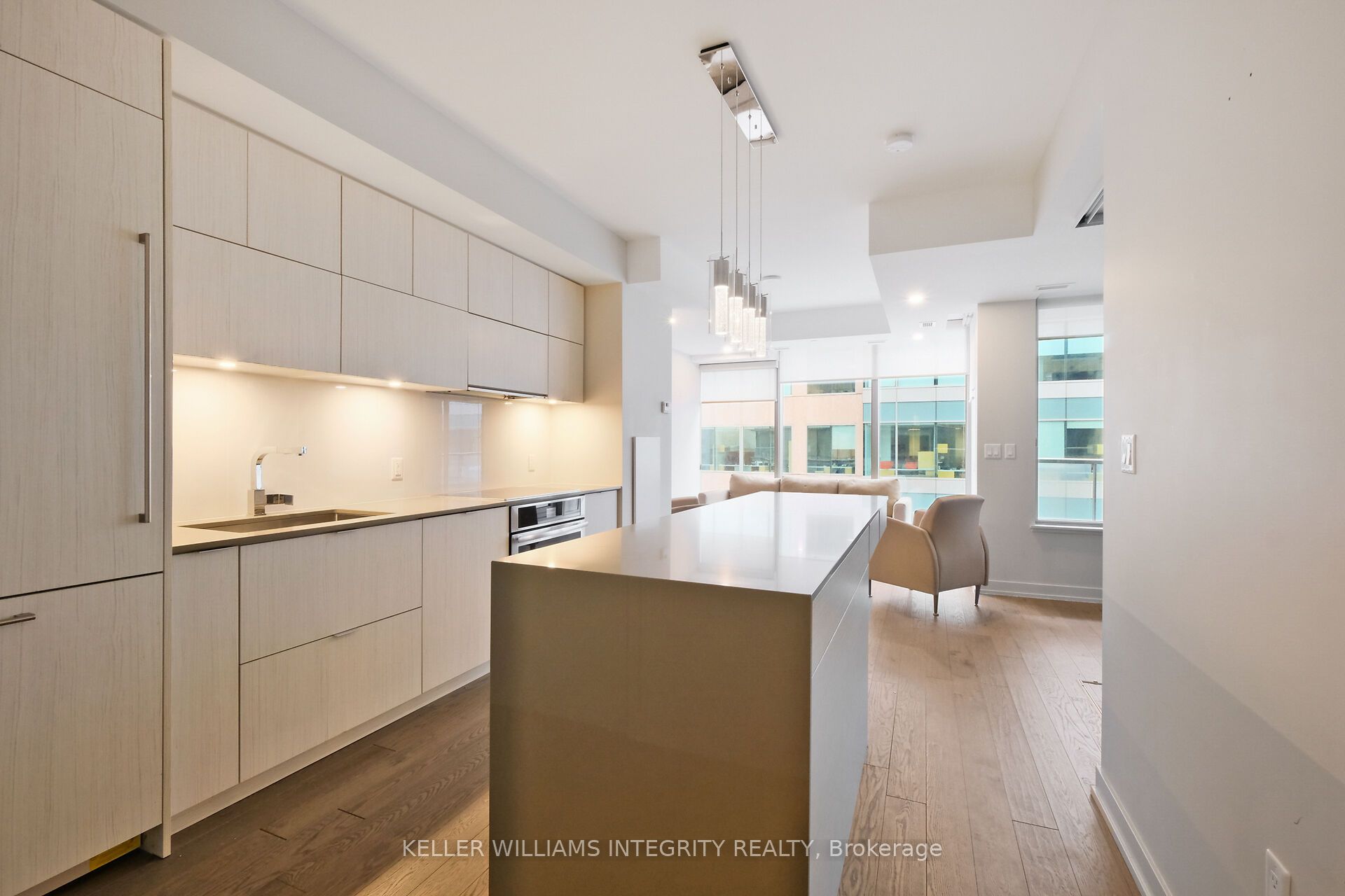 101 Queen Street N 1501 Property Photo 8