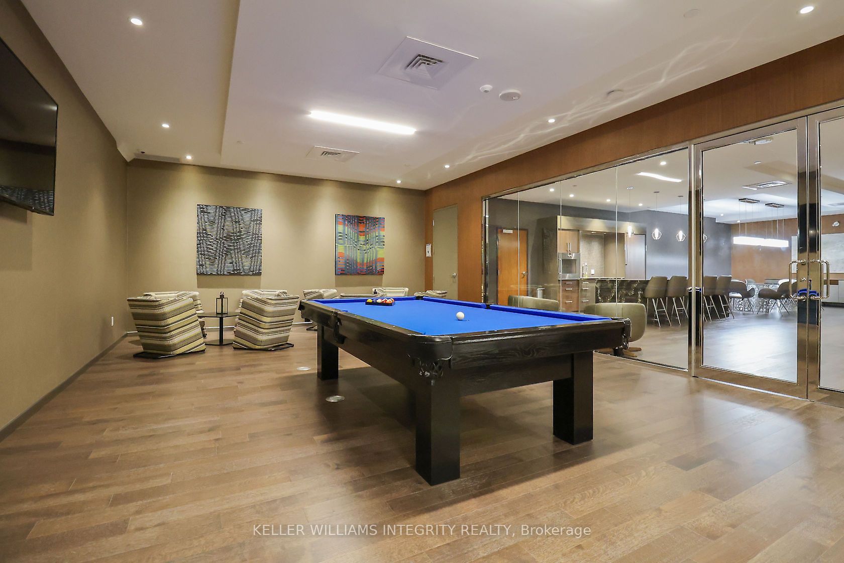 101 Queen Street N 1501 Property Photo 29