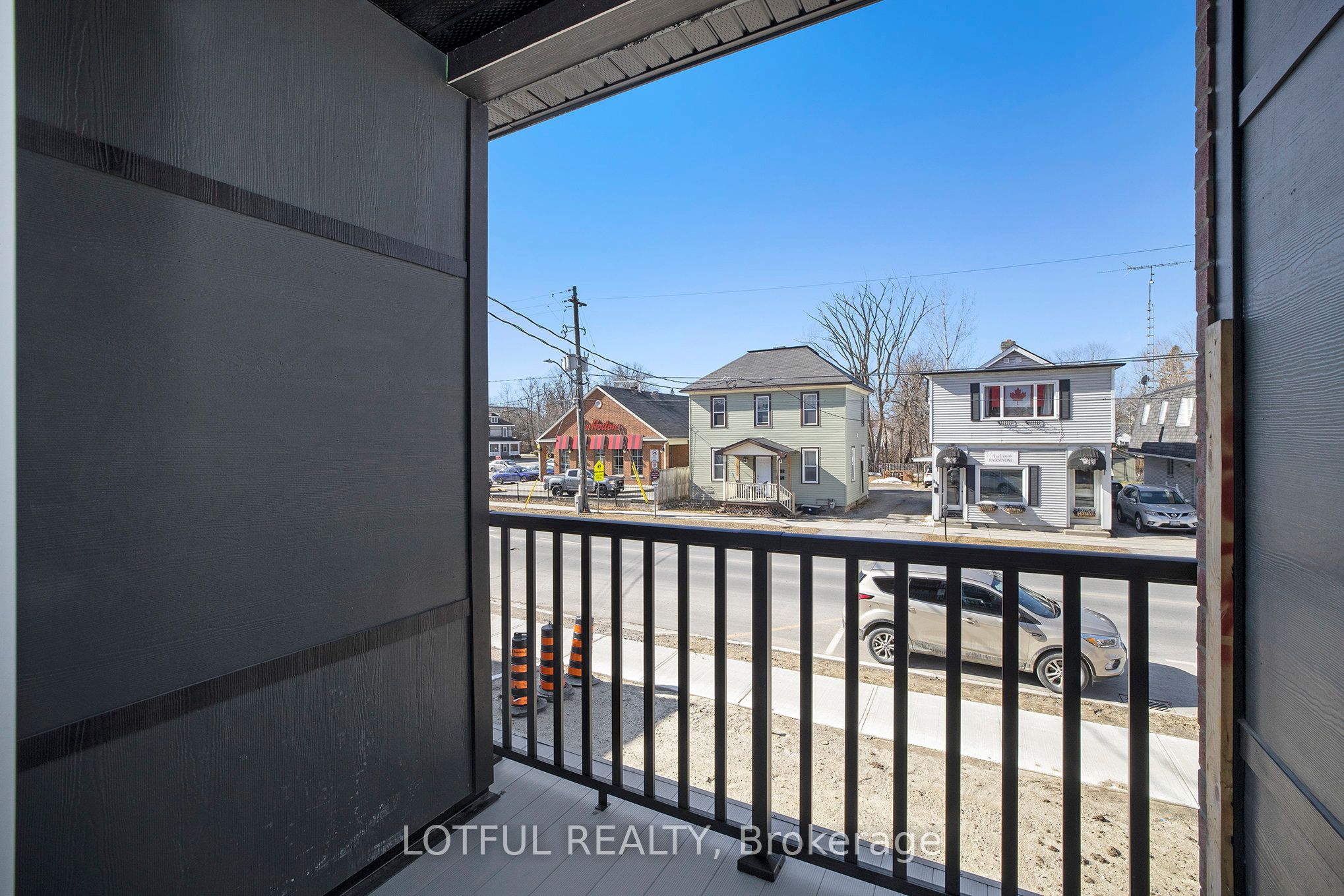 131 Gore Street E Property Photo 12