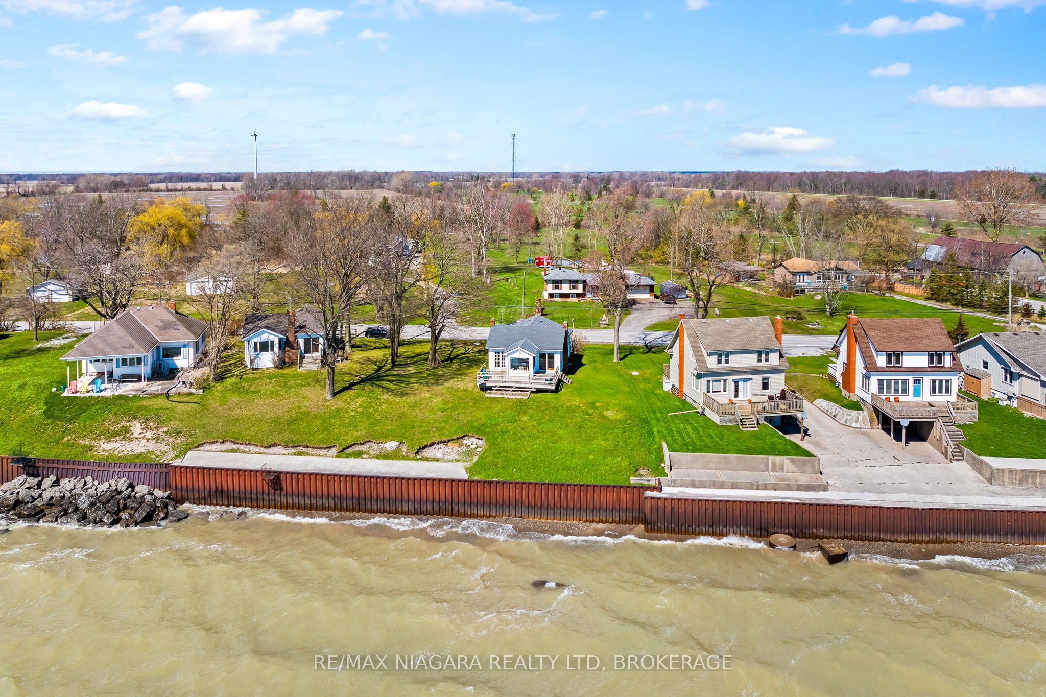 13165 Lakeshore Road Property Photo 1