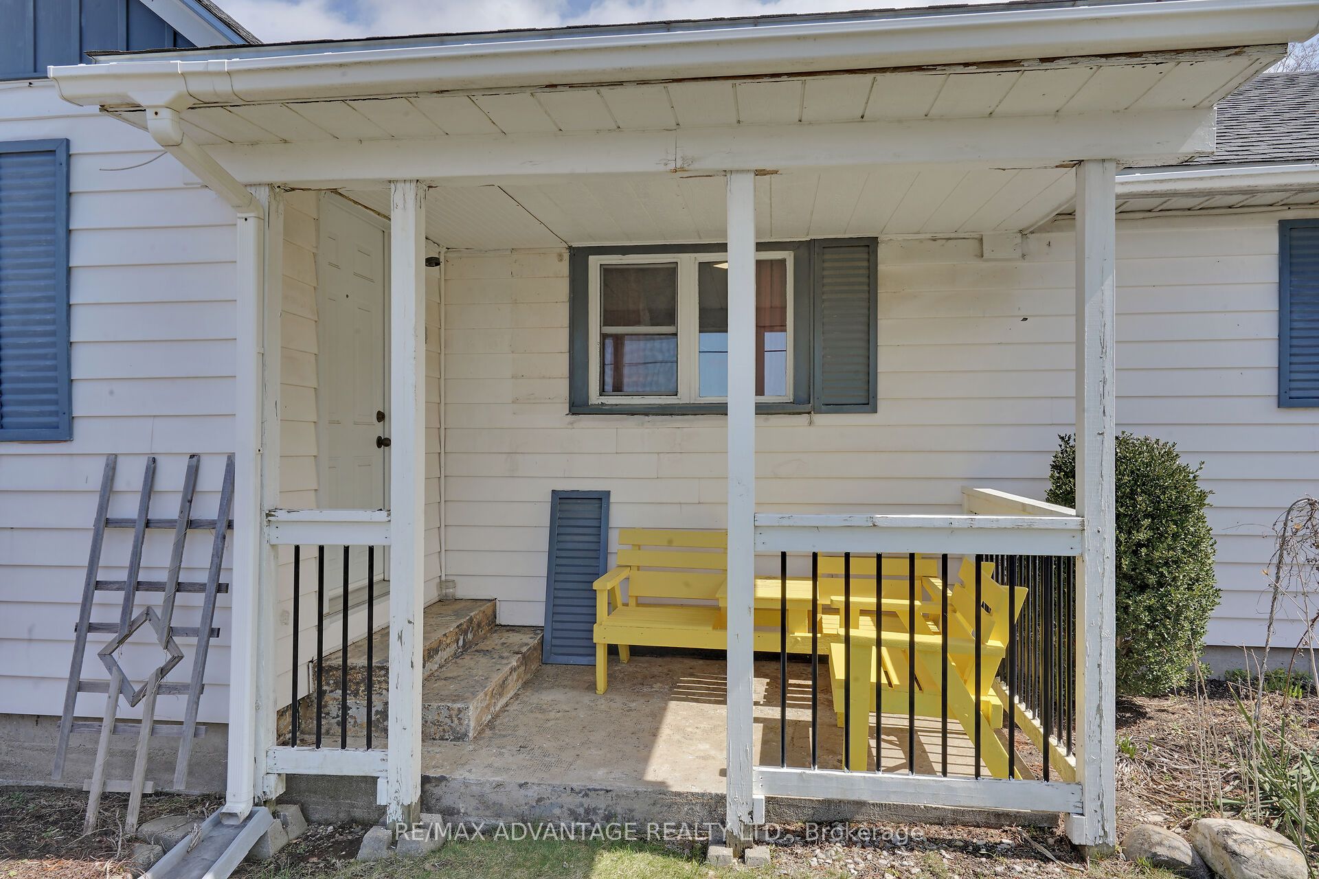 2678 Dorchester Road Property Photo 4