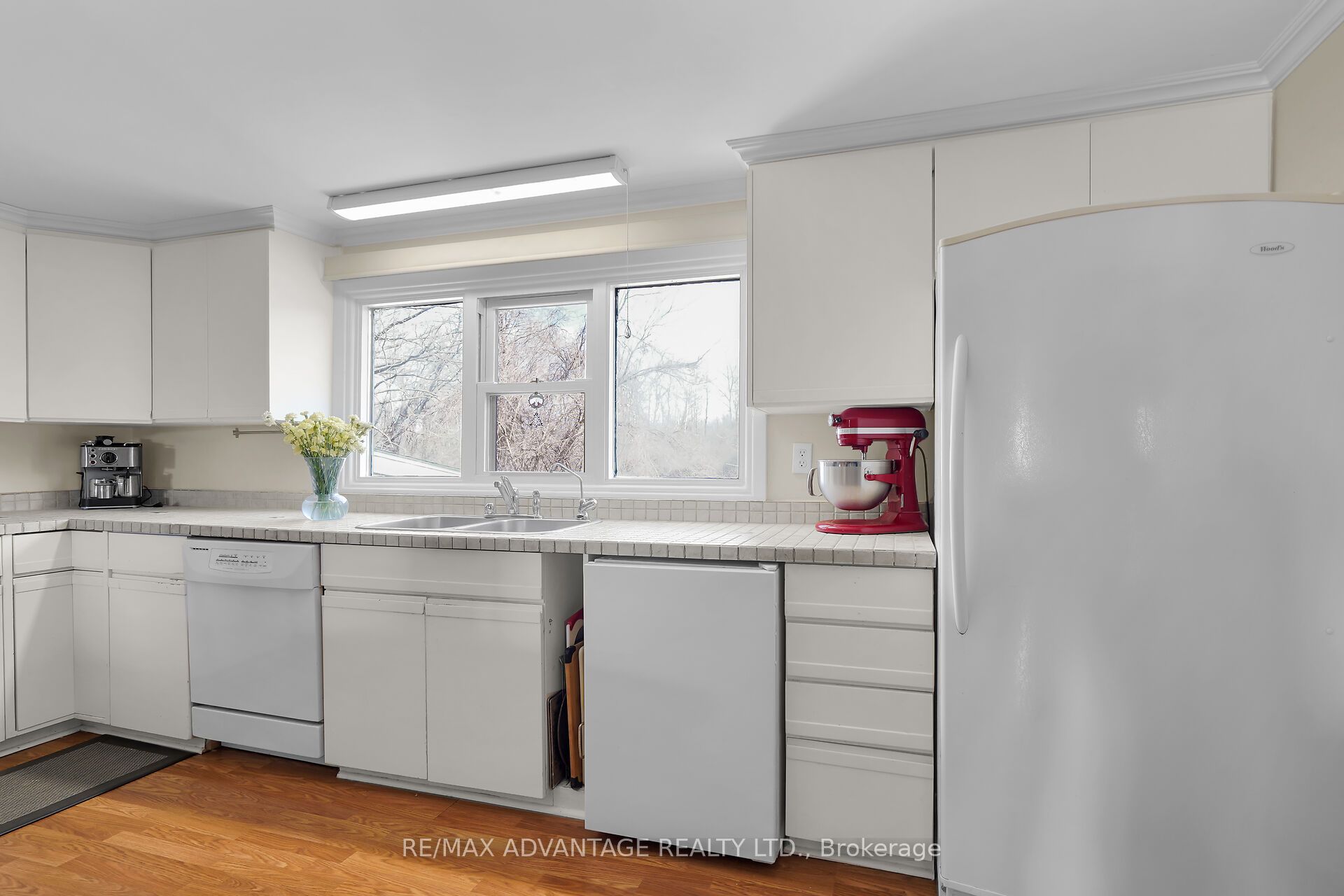 2678 Dorchester Road Property Photo 12