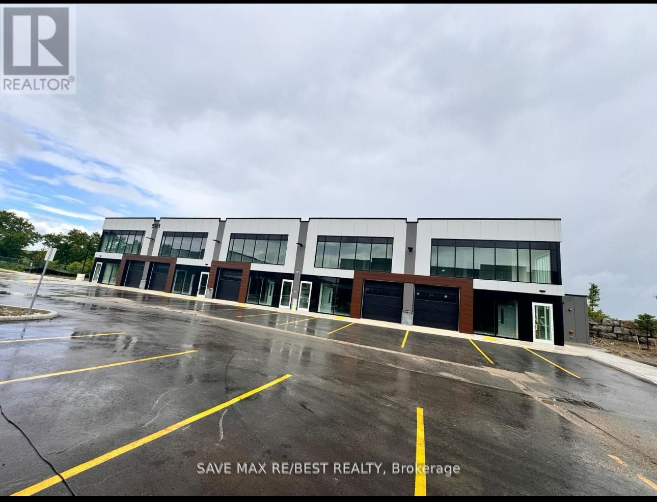 #block 5 - 591 Hanlon Creek Boulevard Property Photo 1