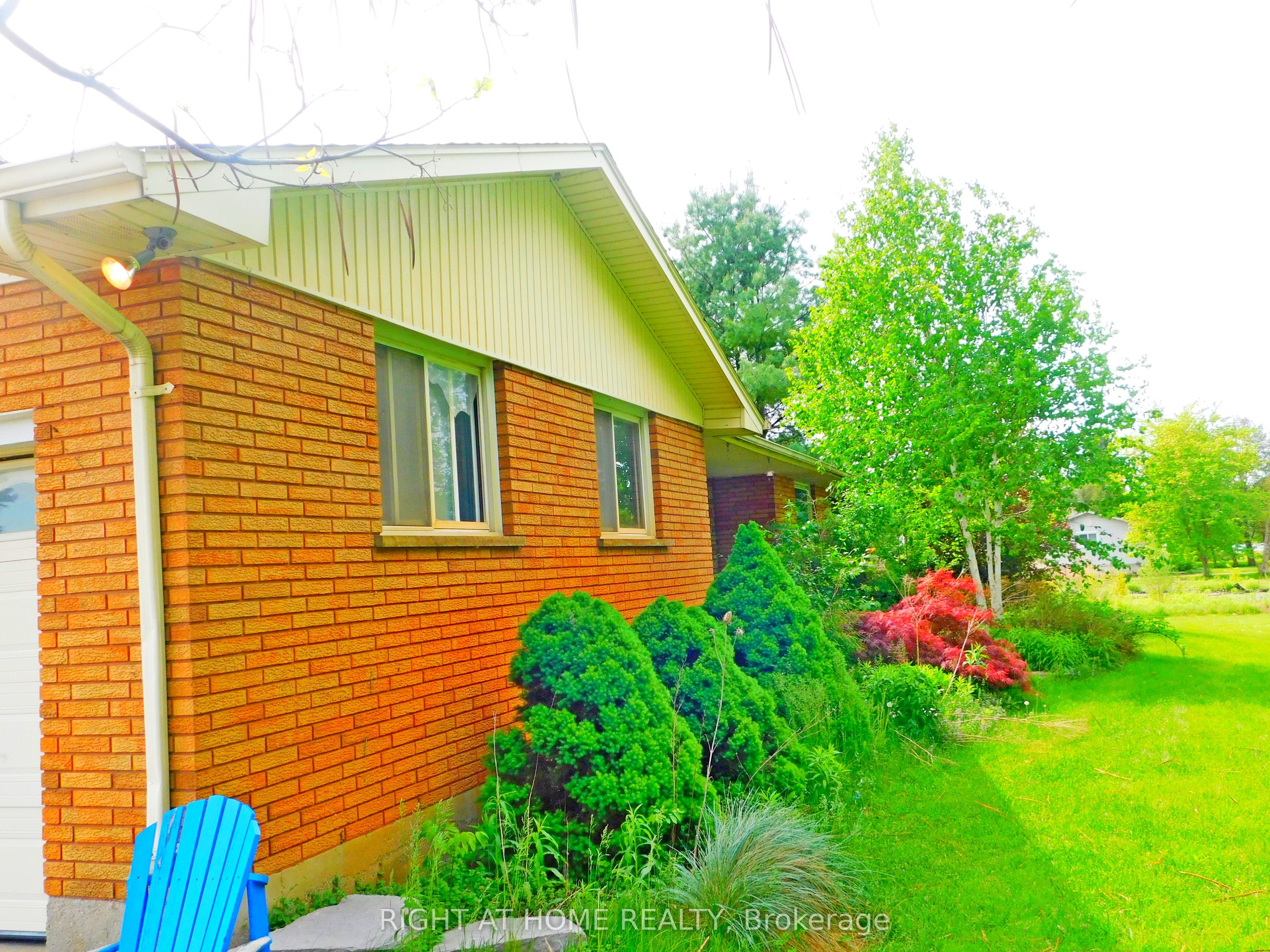 2492 24 Highway Property Photo 9