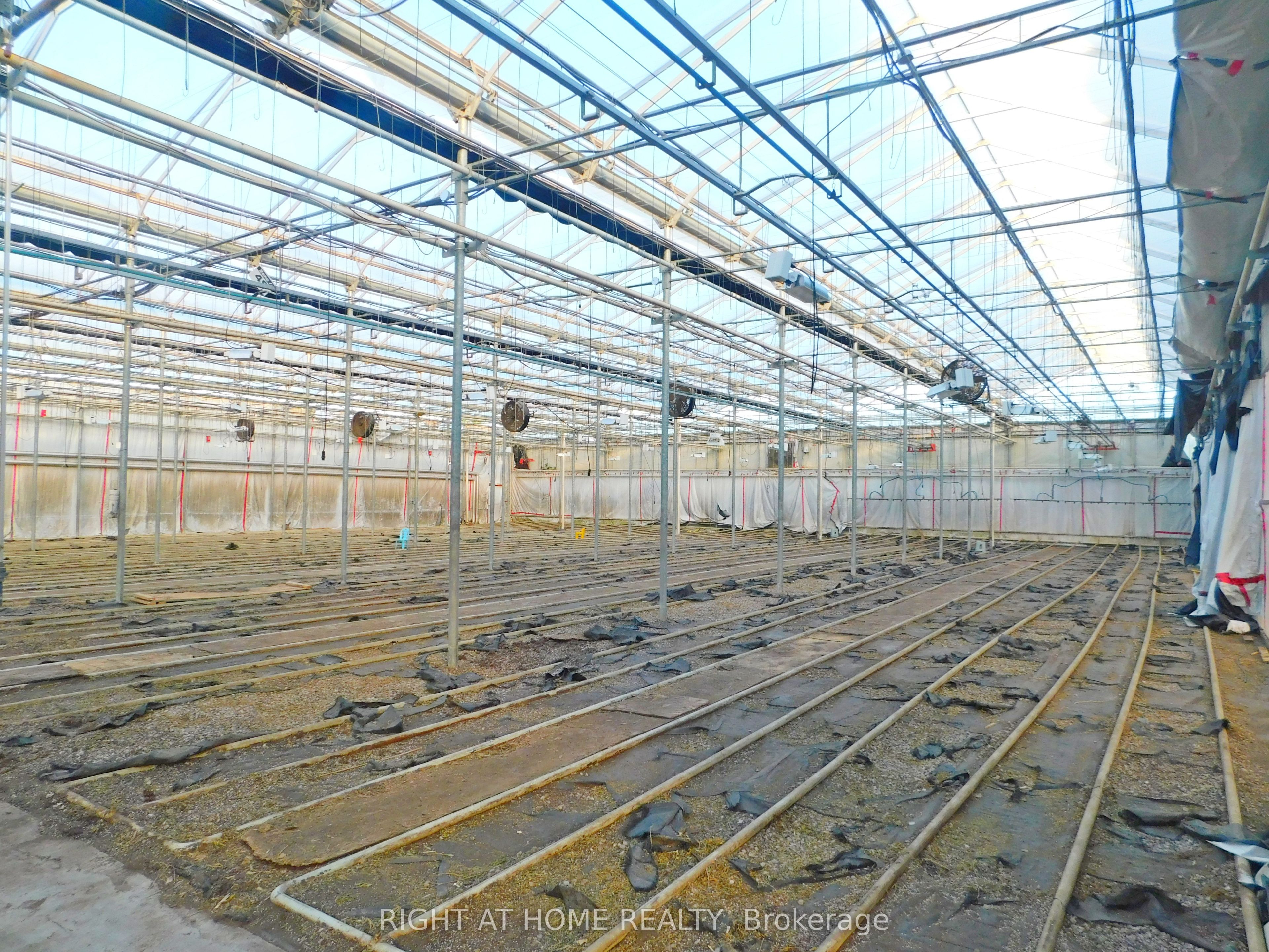 2492 24 Highway Property Photo 17