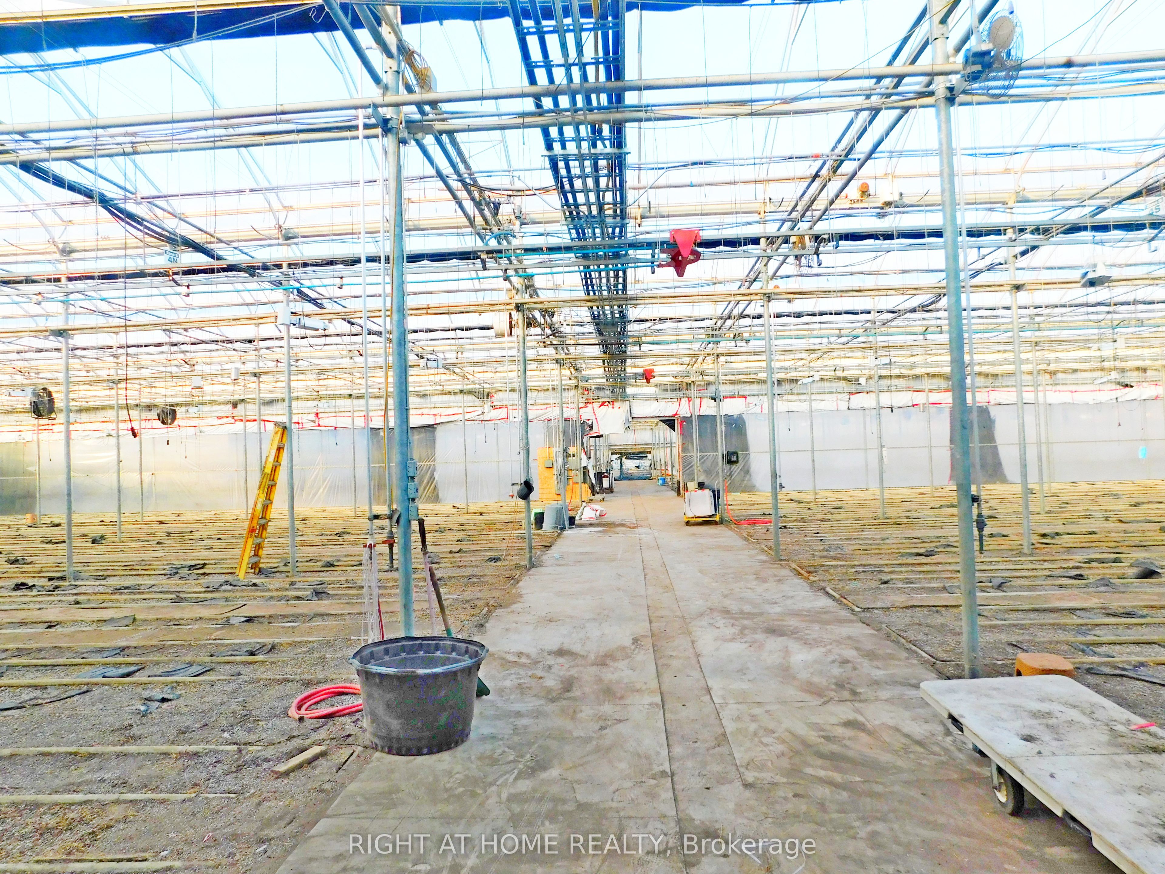 2492 24 Highway Property Photo 18
