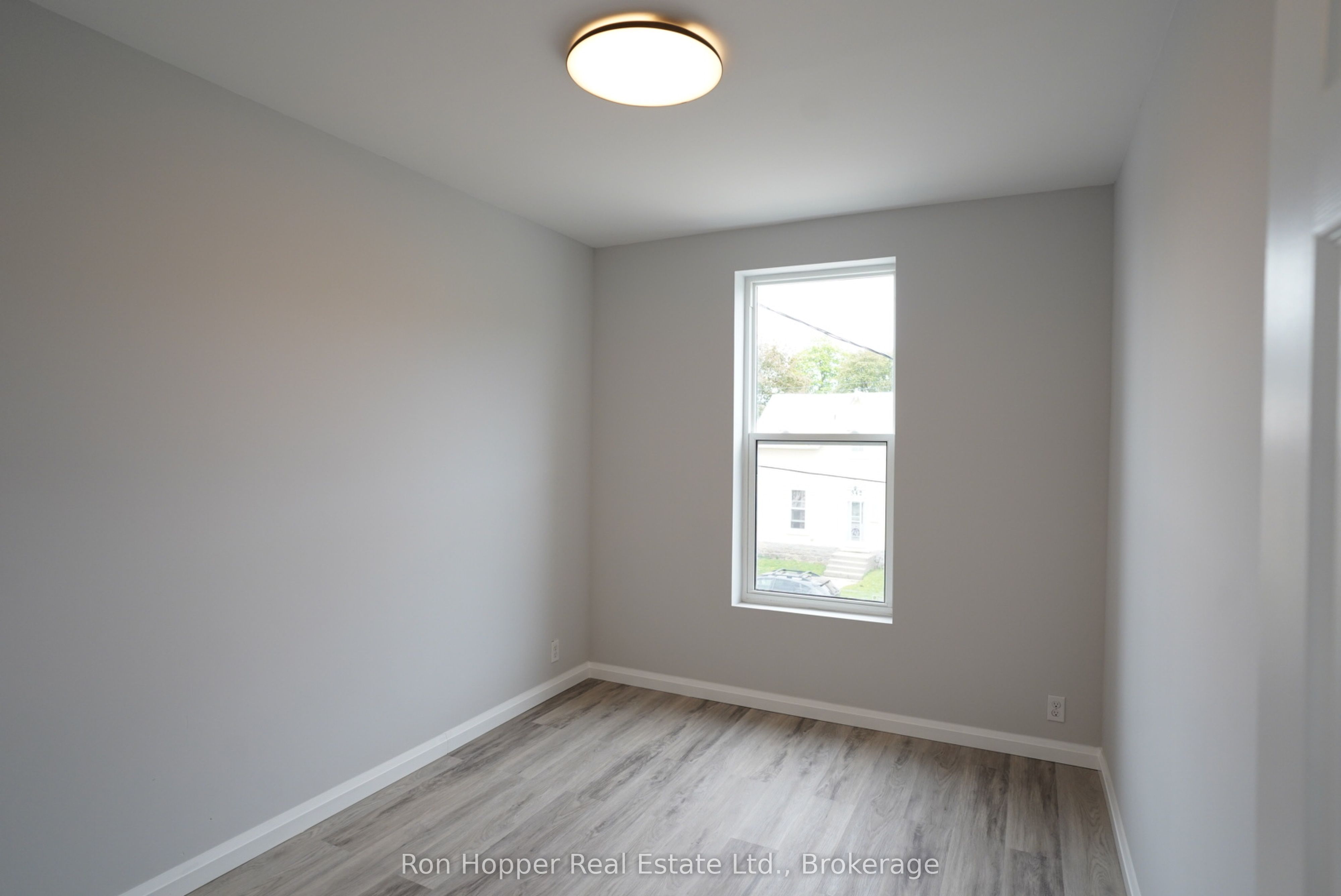 353 11th Street E Property Photo 24