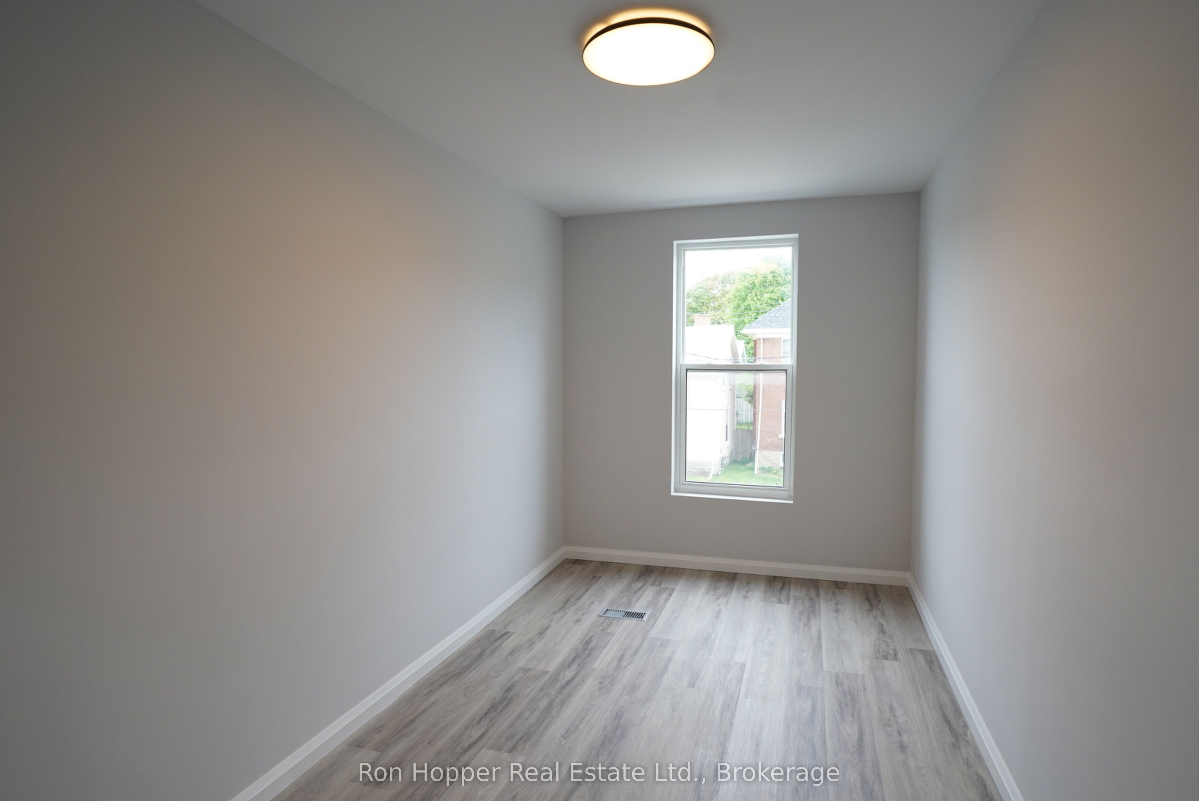 353 11th Street E Property Photo 26