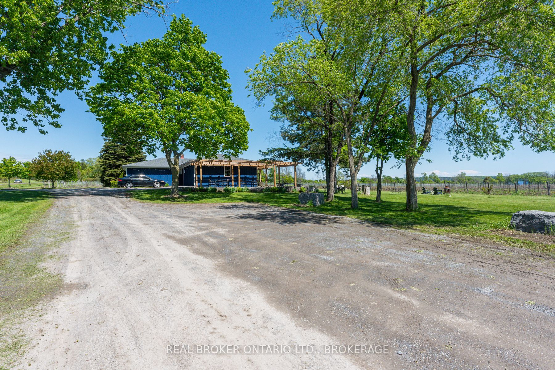 9656 Loyalist Parkway Property Photo 2