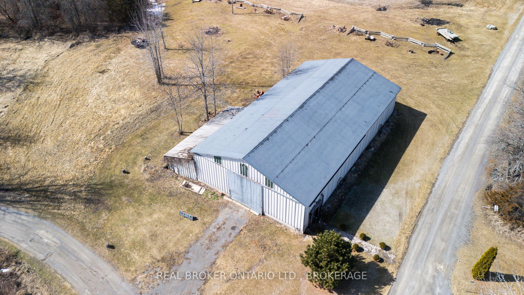 9656 Loyalist Parkway Property Photo 29