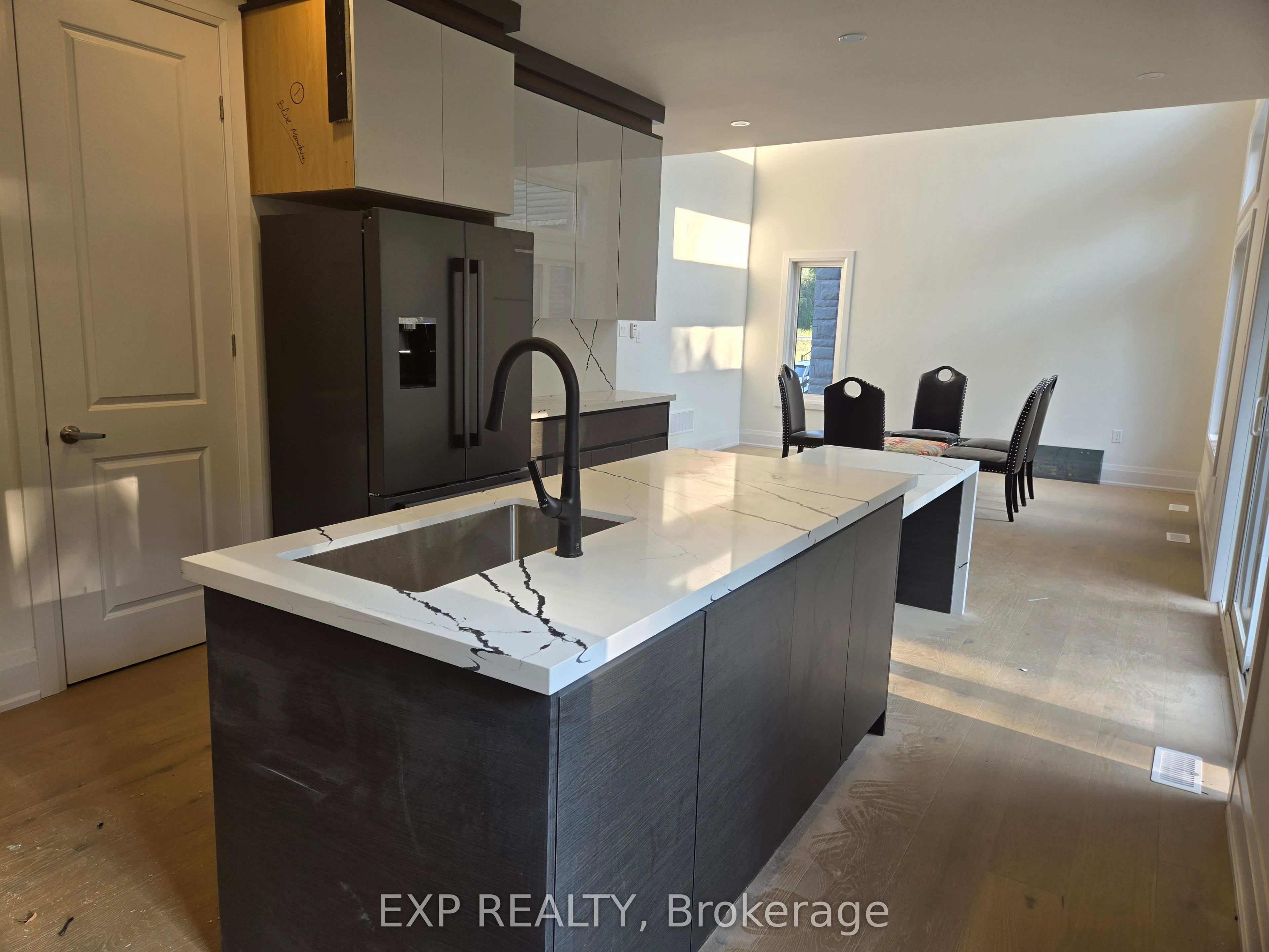 106 Seabastian Street Property Photo 4