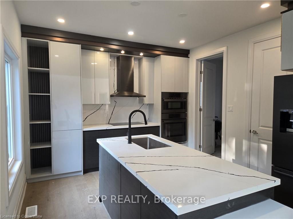 106 Seabastian Street Property Photo 6