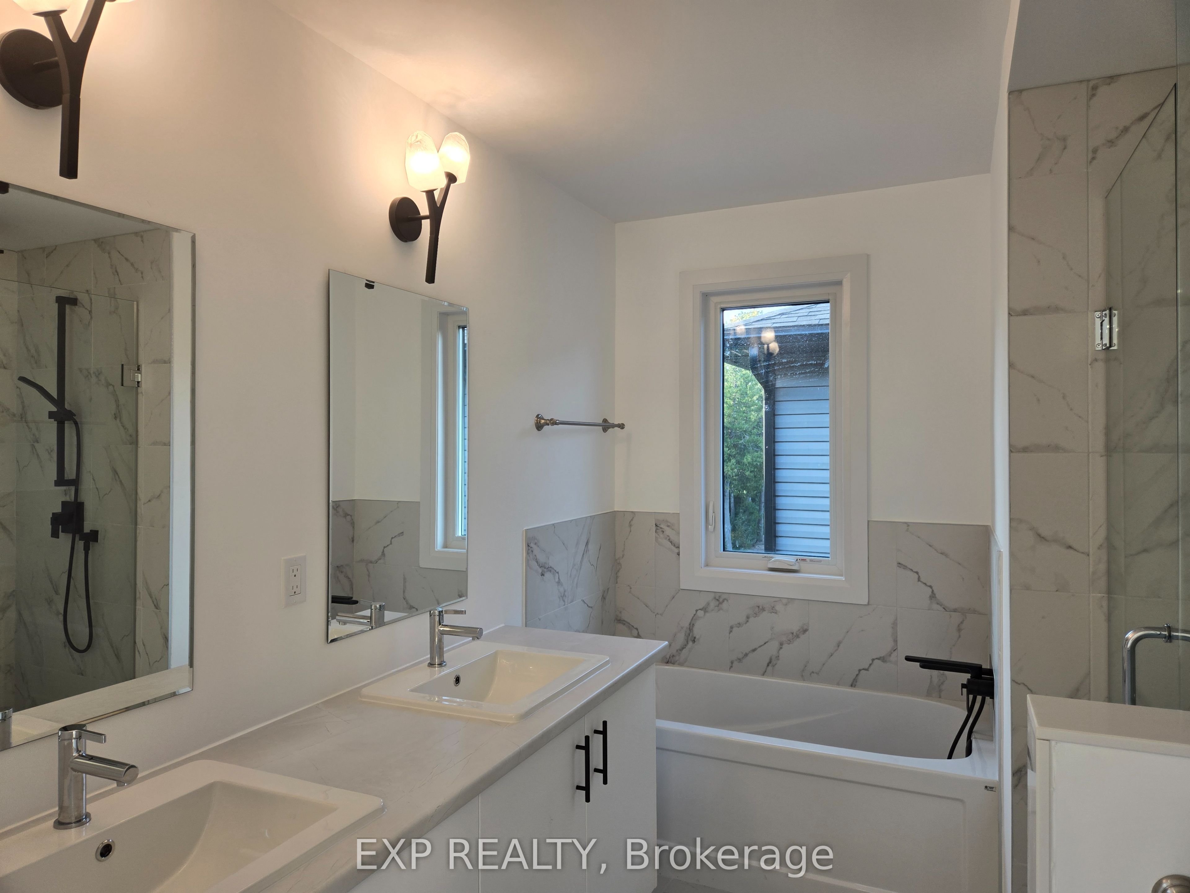 106 Seabastian Street Property Photo 12