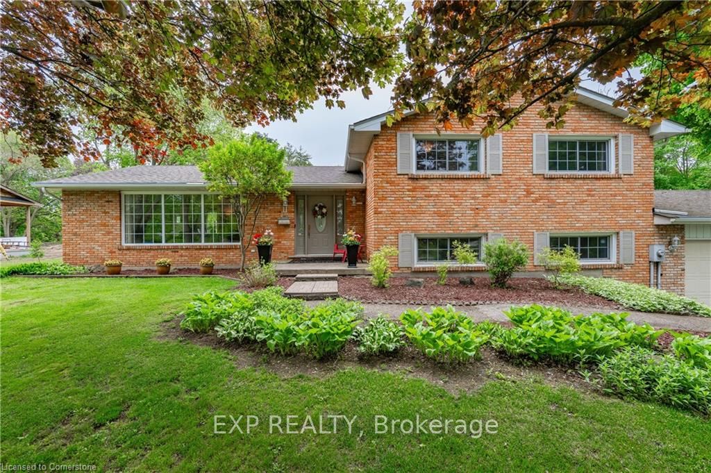 11 Coachman Crescent Property Photo 1