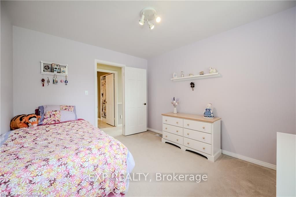 11 Coachman Crescent Property Photo 24
