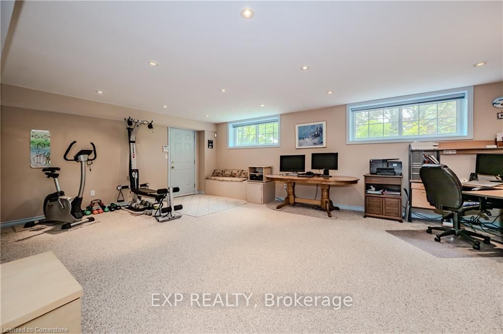 11 Coachman Crescent Property Photo 31