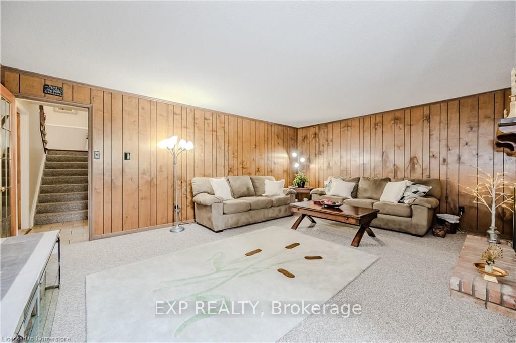 11 Coachman Crescent Property Photo 35