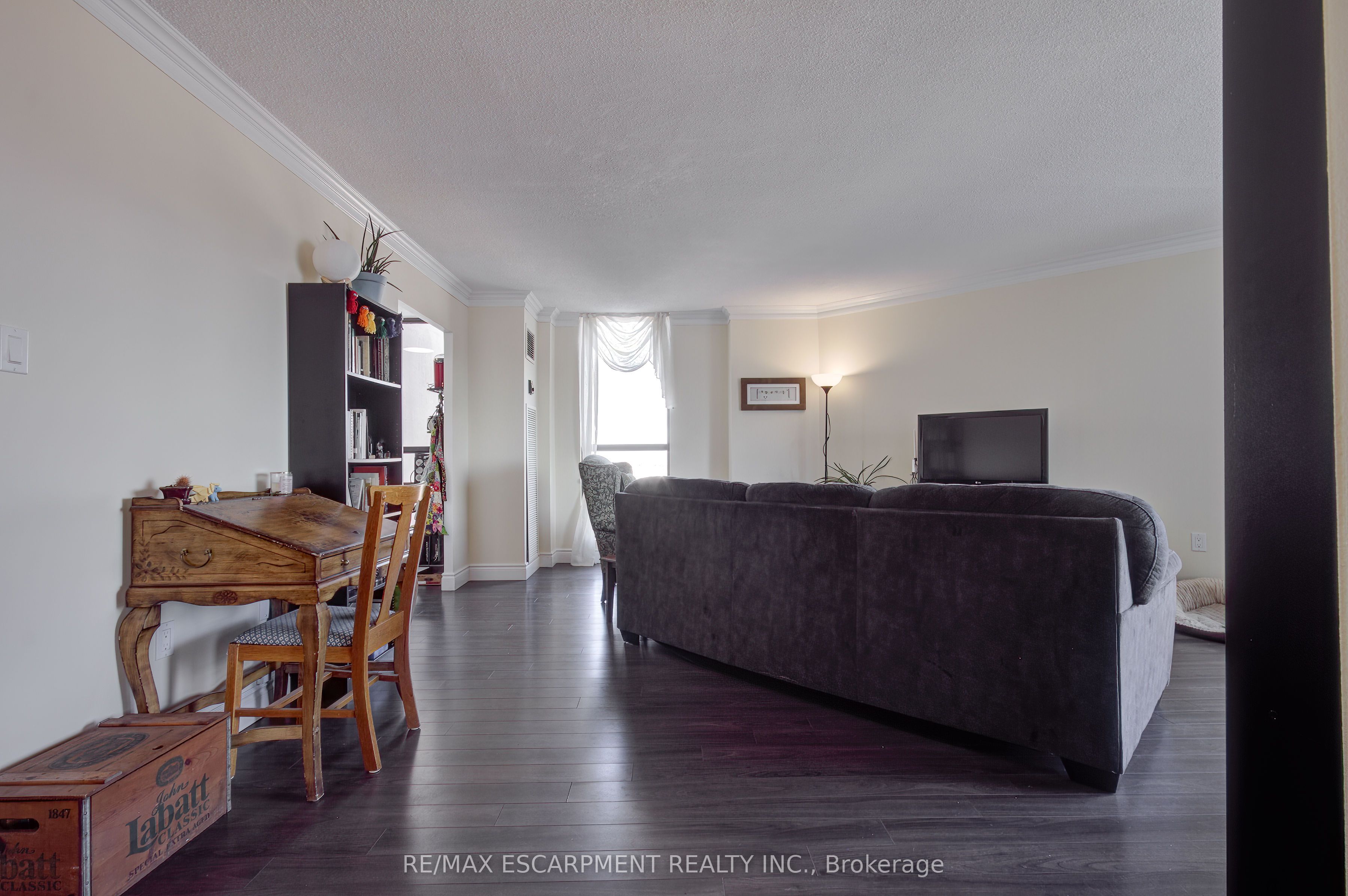 222 Jackson Street W 1406 Property Photo 18