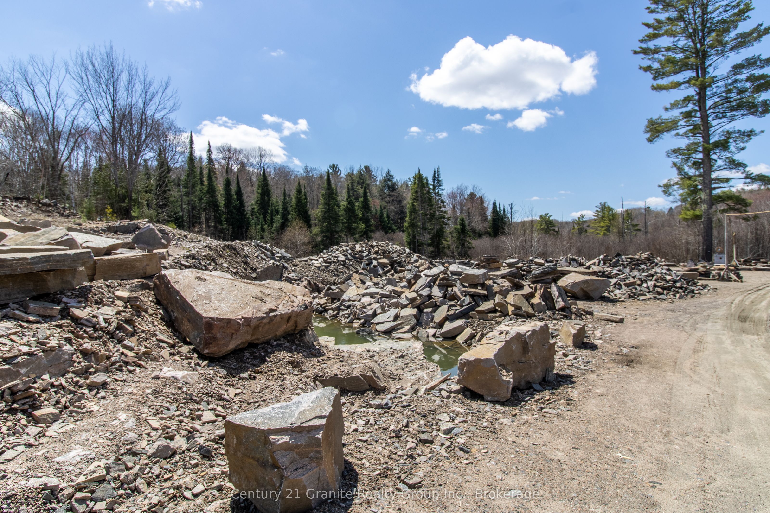 13495 Highway 35 Property Photo 6