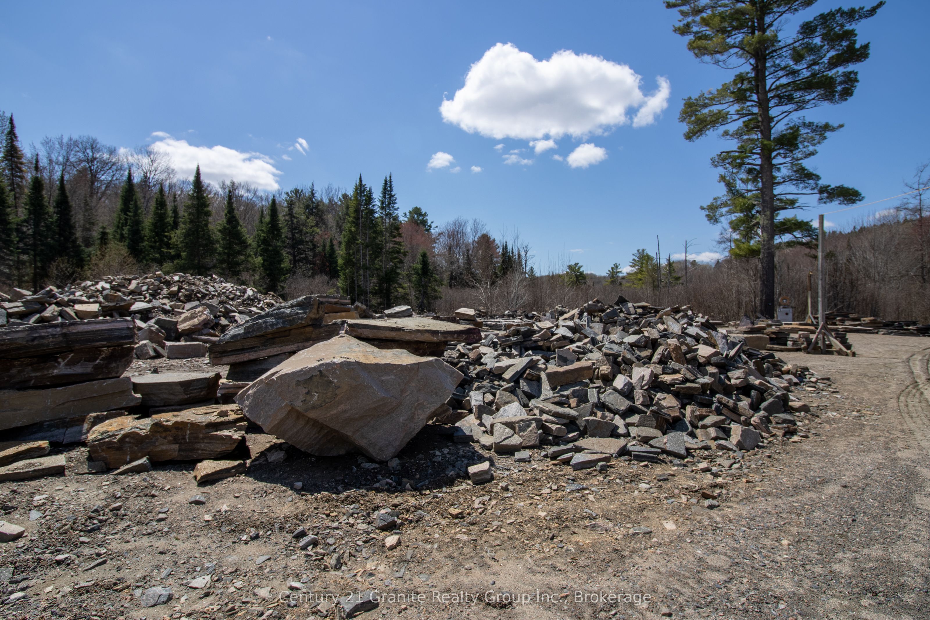 13495 Highway 35 Property Photo 8