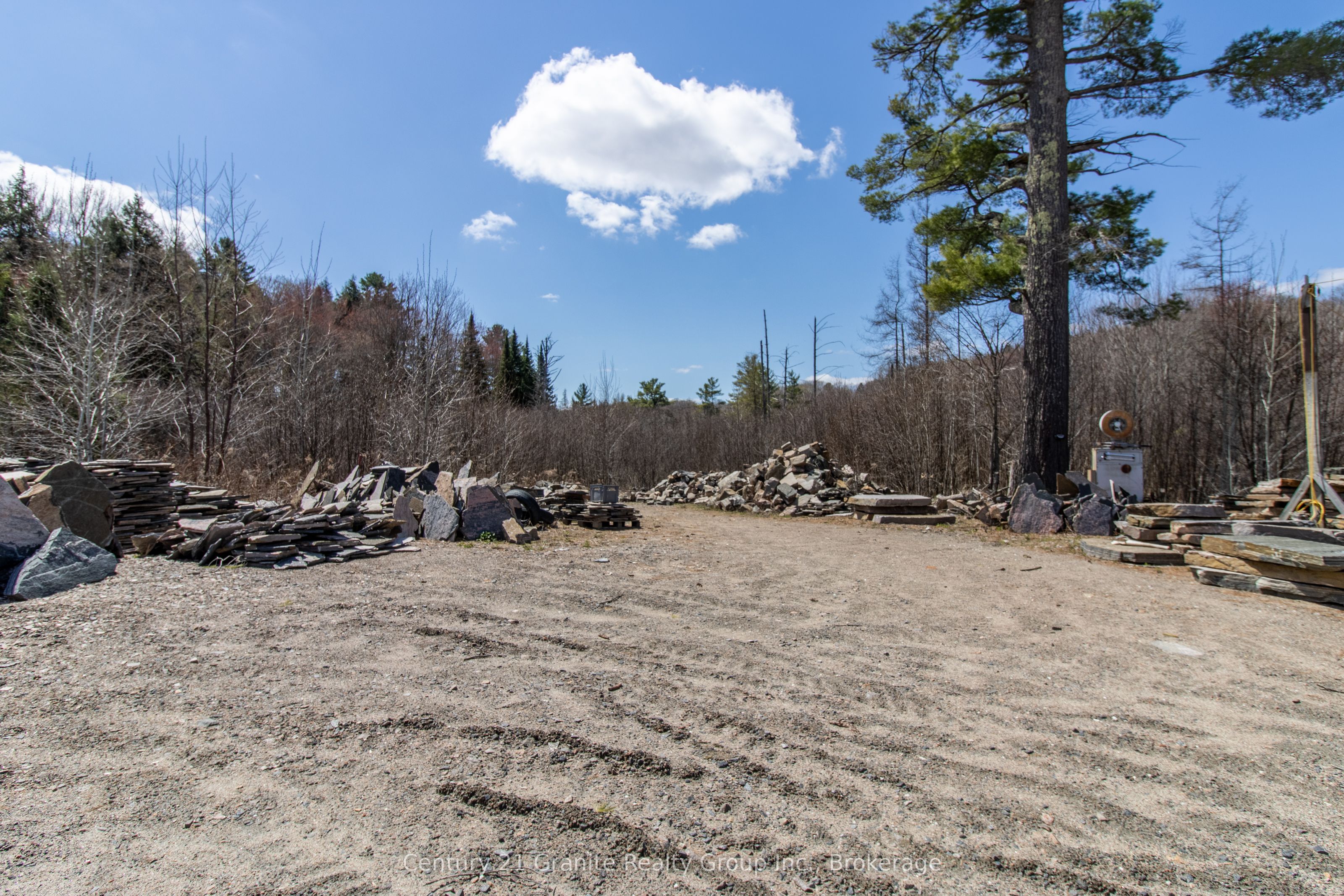 13495 Highway 35 Property Photo 11