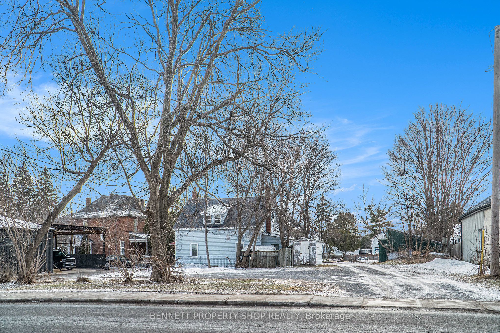 119 & 125 Daniel Street Property Photo 17