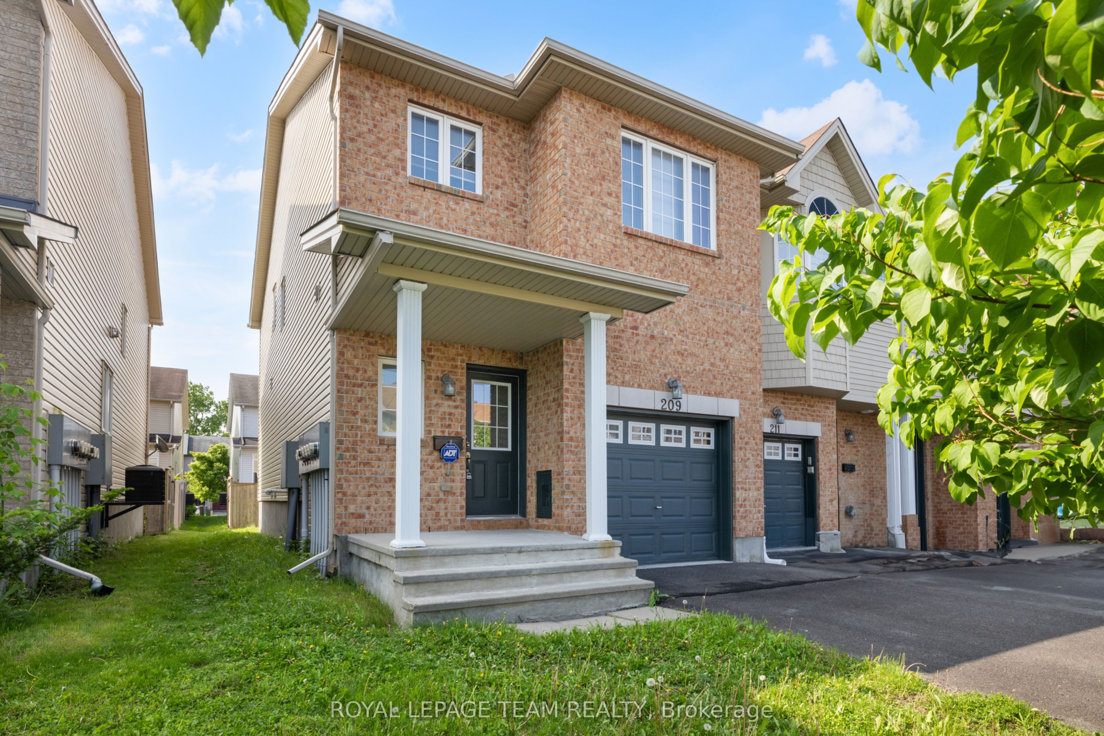 209 Macoun Circle Property Photo 2