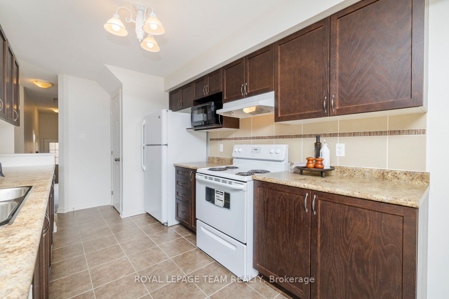 209 Macoun Circle Property Photo 13