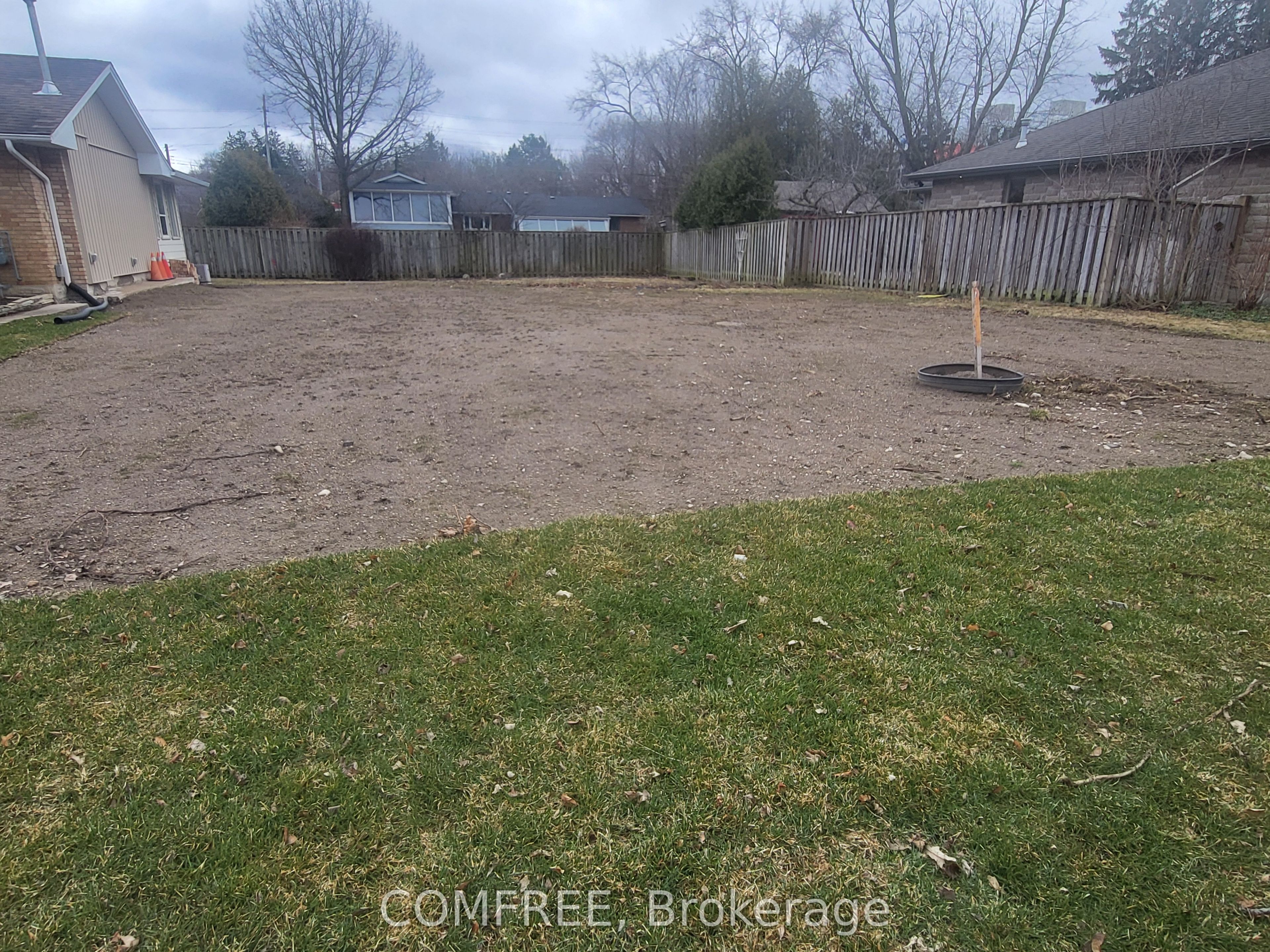 10 Lynwood Avenue Property Photo 2