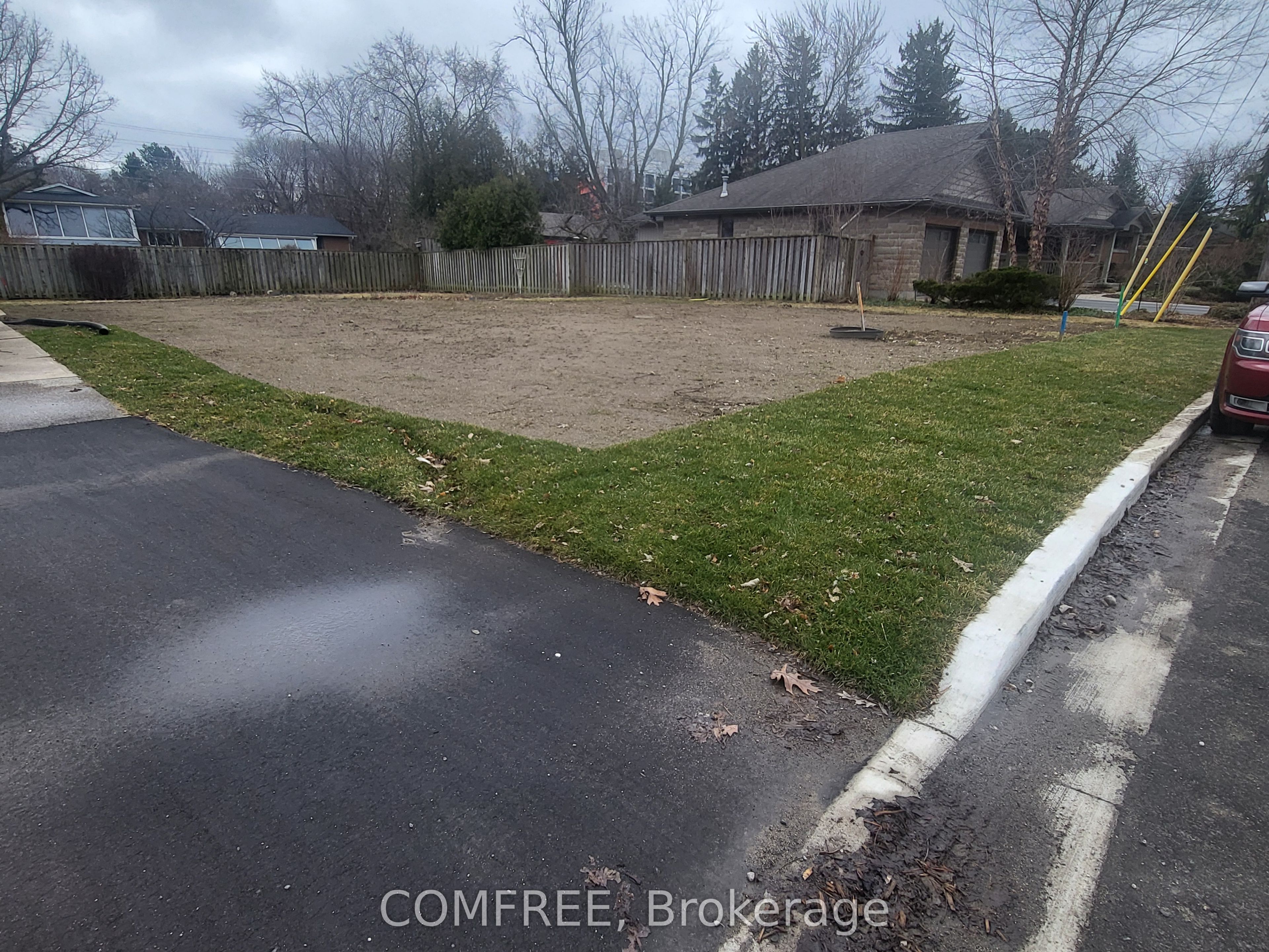 10 Lynwood Avenue Property Photo 3
