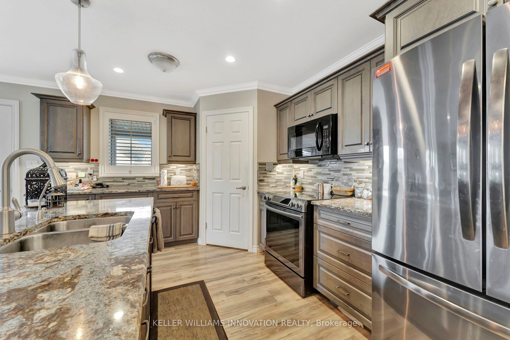825 Reserve Avenue S Property Photo 6