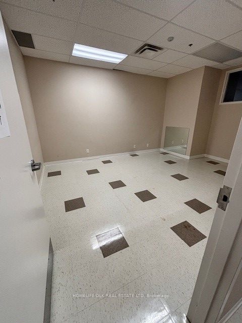#103 - 100 Strowger Boulevard Property Photo 12