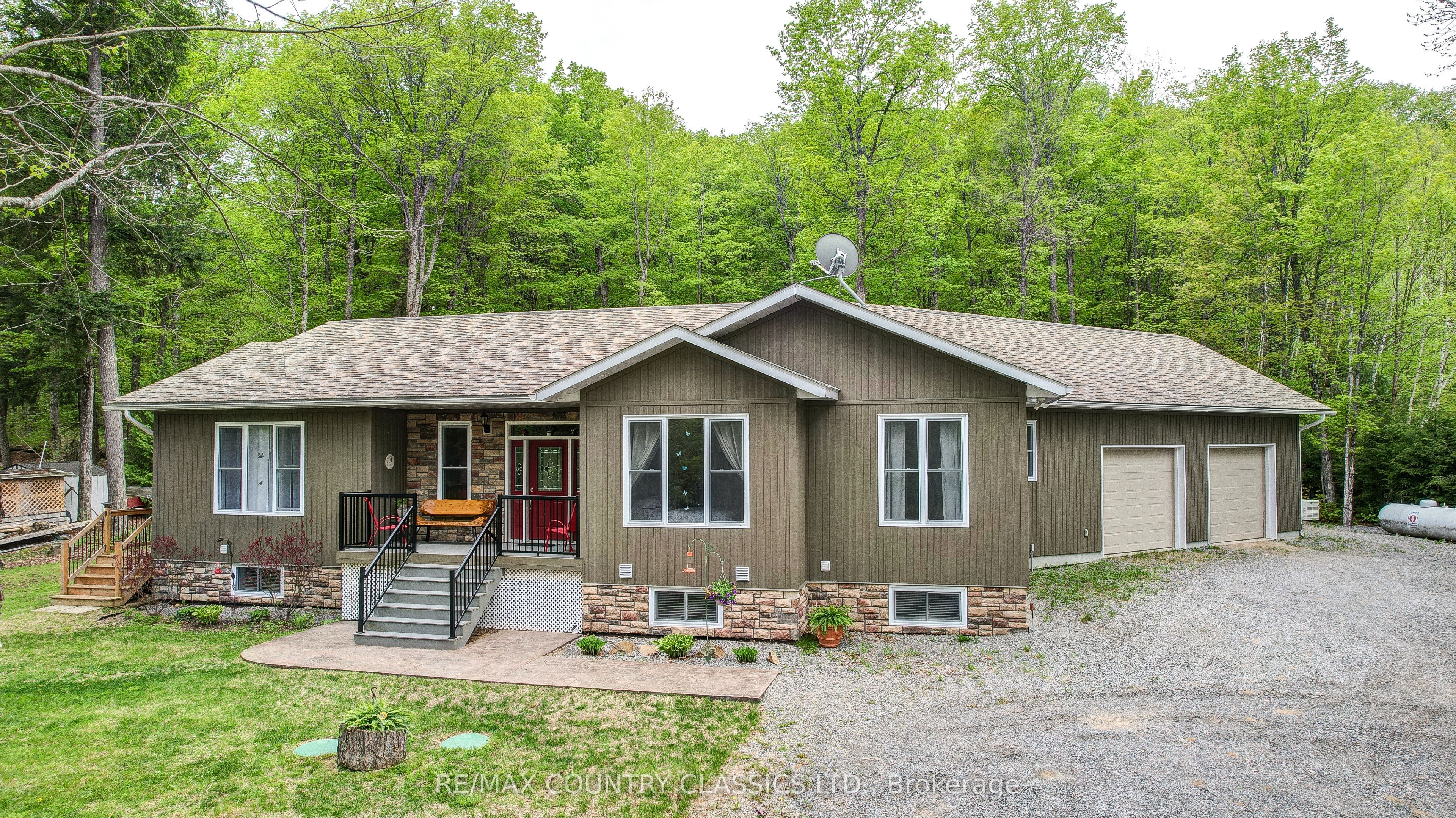 581 Forestview Road Property Photo 1