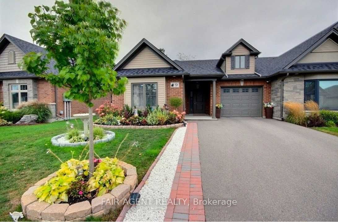 9 Cardinal Court Property Photo
