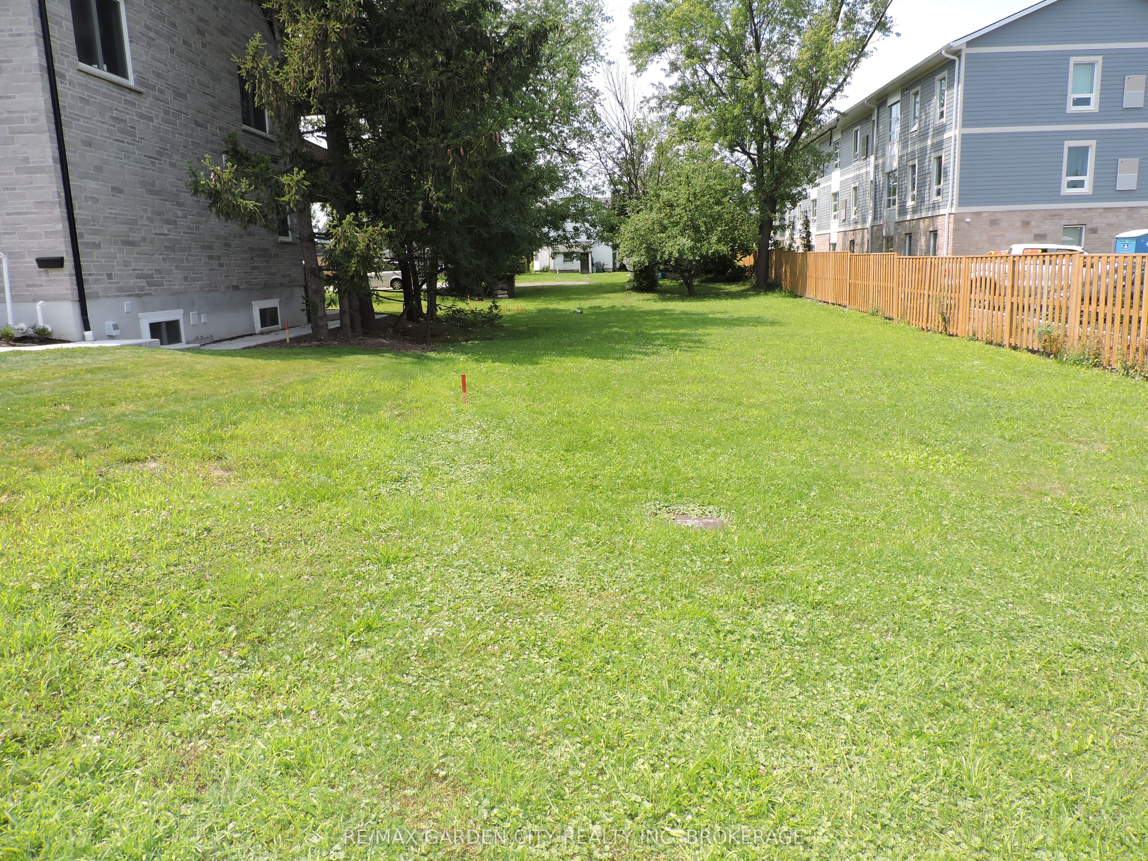 170 Oakdale Avenue Property Photo 3