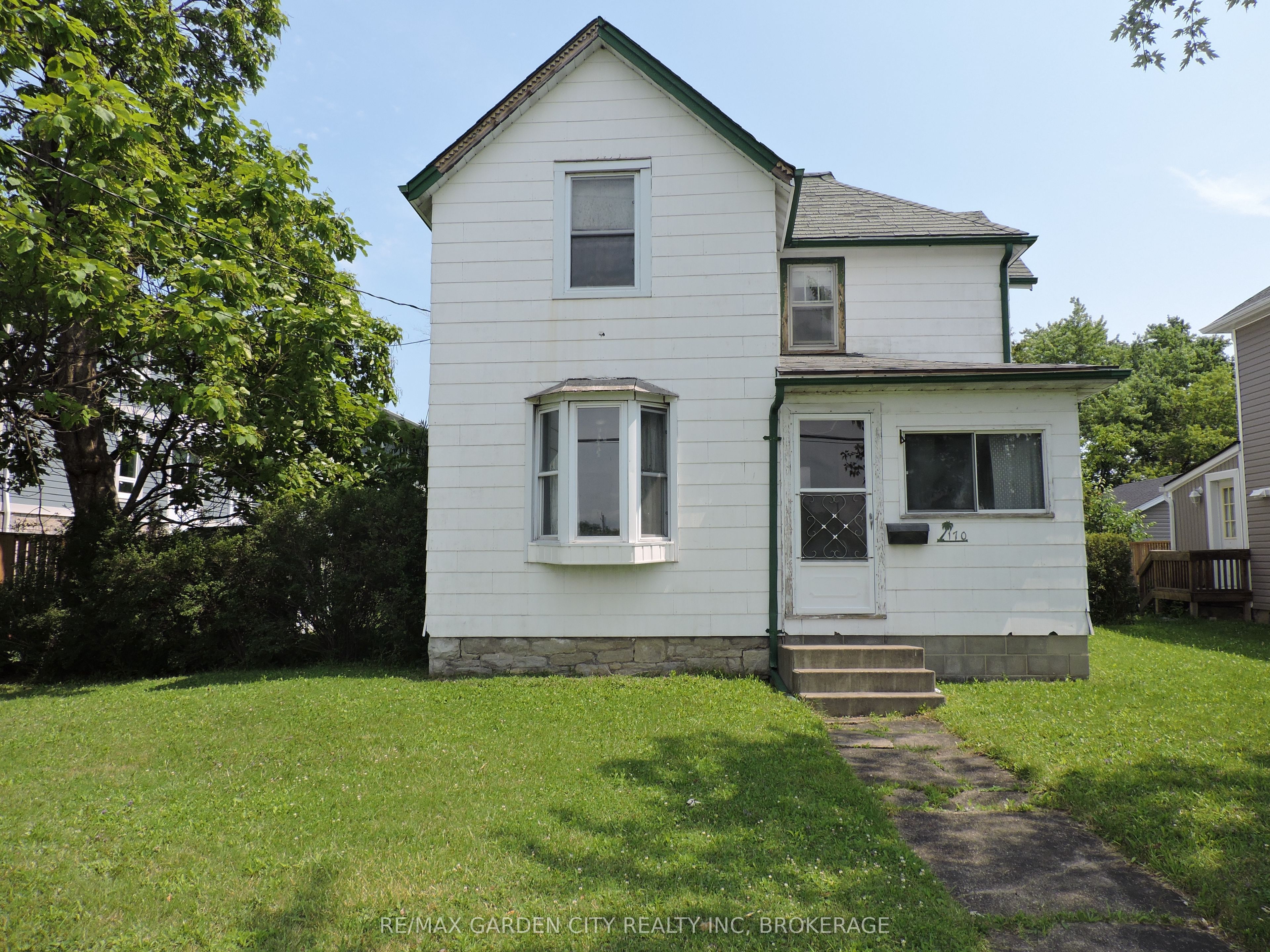 170 Oakdale Avenue Property Photo 5