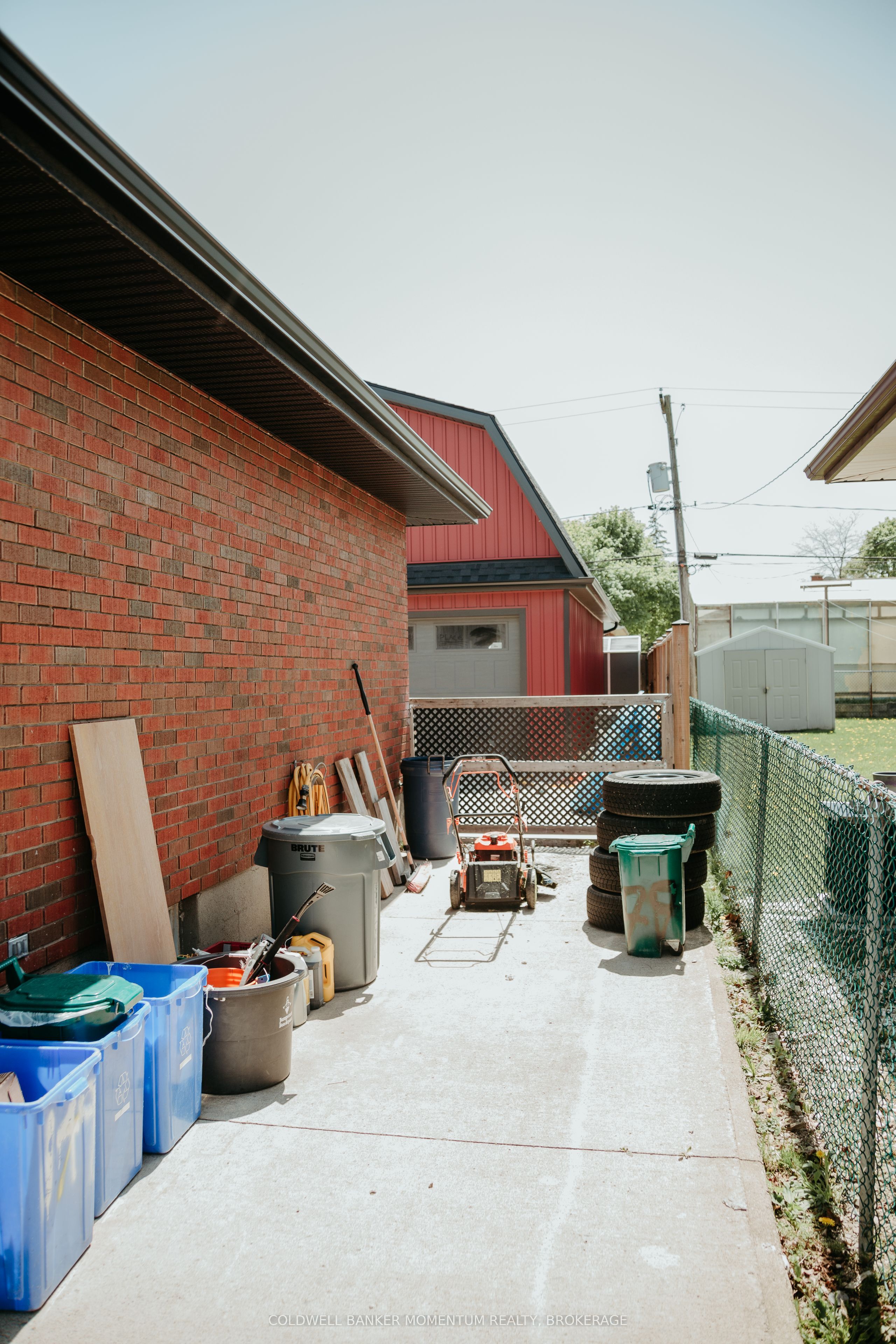 149 Sullivan Ave Property Photo 23